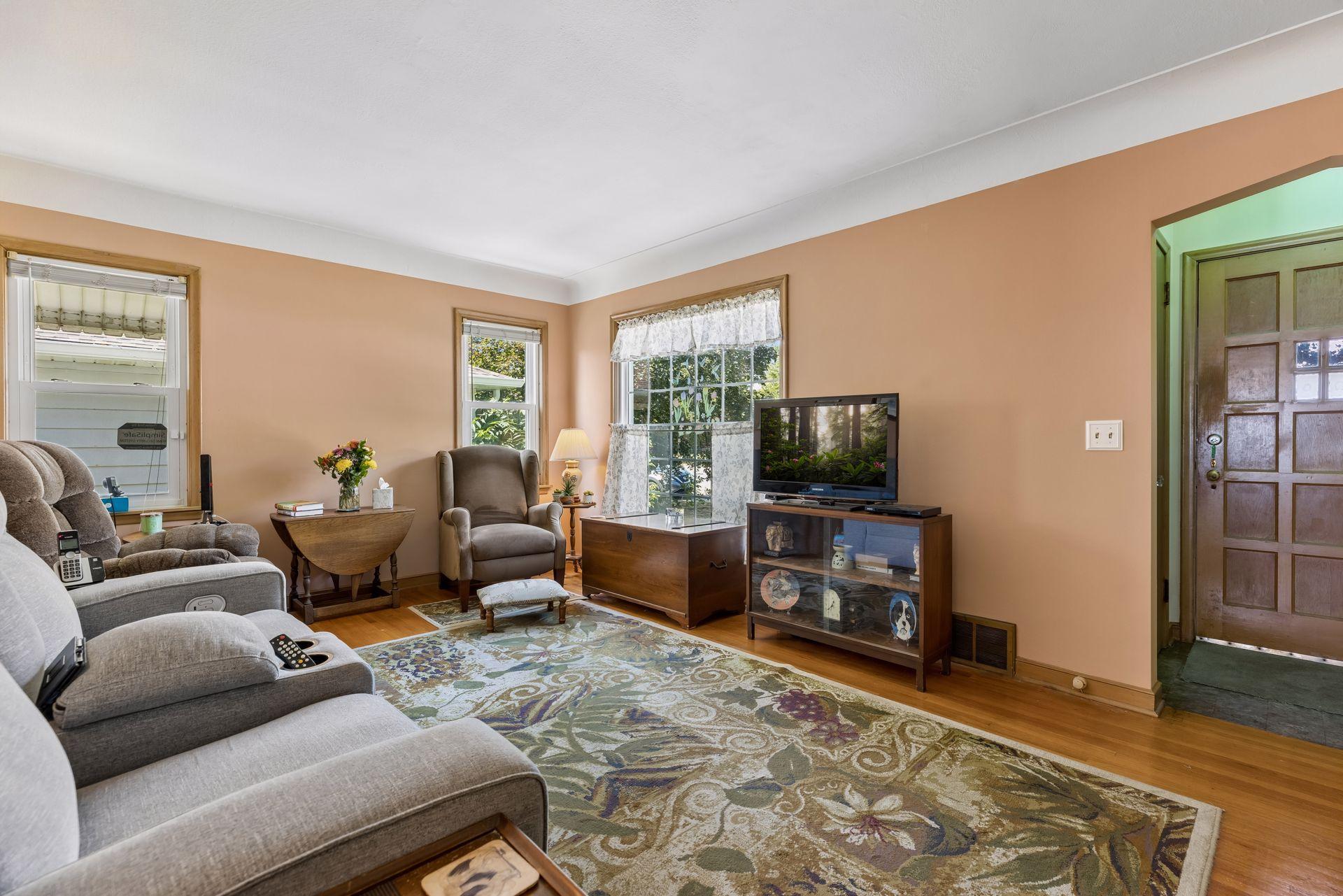 View of Residential at 3423 Parkview Boulevard, Robbinsdale MN 55422, Robbinsdale (4 of 60) - Mike Wilen | Minnesota Team Real Estate
