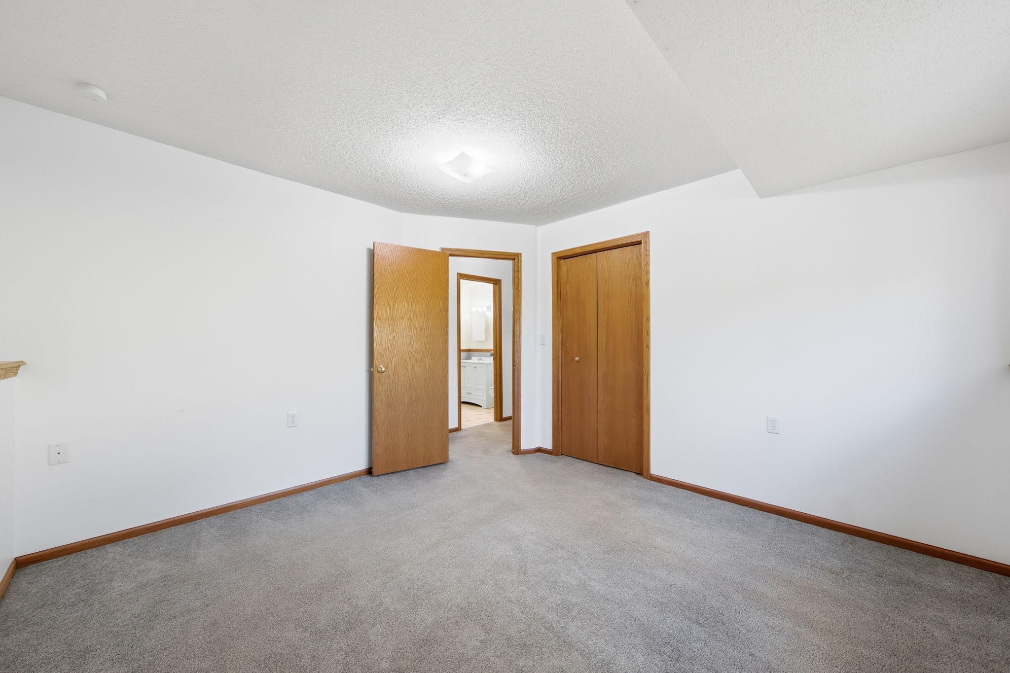 View of Residential at 1716 Slater Lane, Burnsville MN 55337, Burnsville (26 of 36) - Mike Wilen | Minnesota Team Real Estate