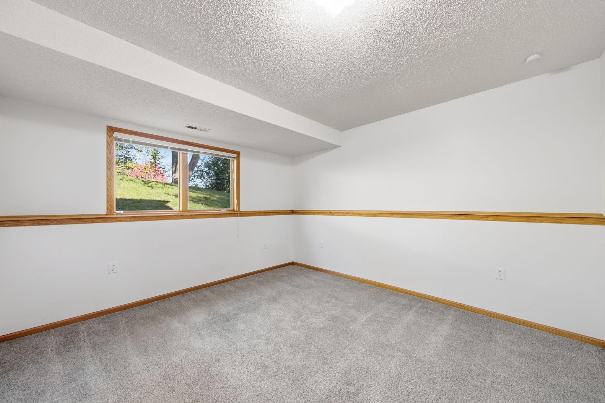 View of Residential at 1716 Slater Lane, Burnsville MN 55337, Burnsville (25 of 36) - Mike Wilen | Minnesota Team Real Estate