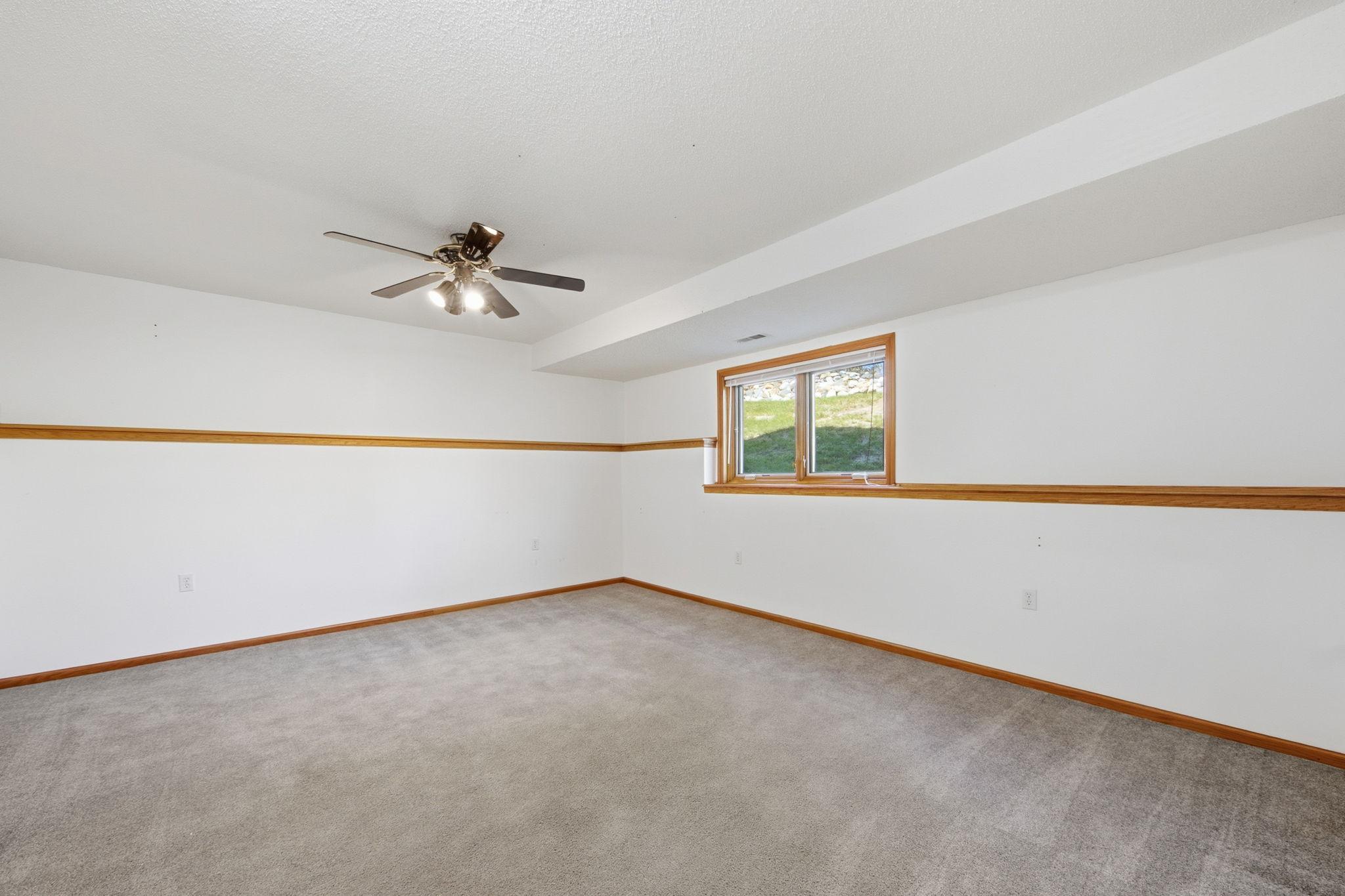 View of Residential at 1716 Slater Lane, Burnsville MN 55337, Burnsville (22 of 36) - Mike Wilen | Minnesota Team Real Estate