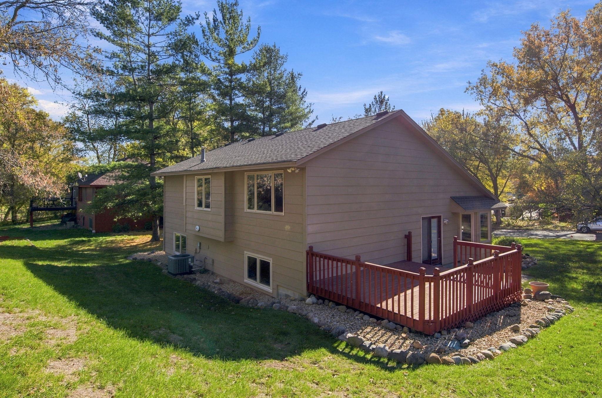 View of Residential at 1716 Slater Lane, Burnsville MN 55337, Burnsville (34 of 36) - Mike Wilen | Minnesota Team Real Estate