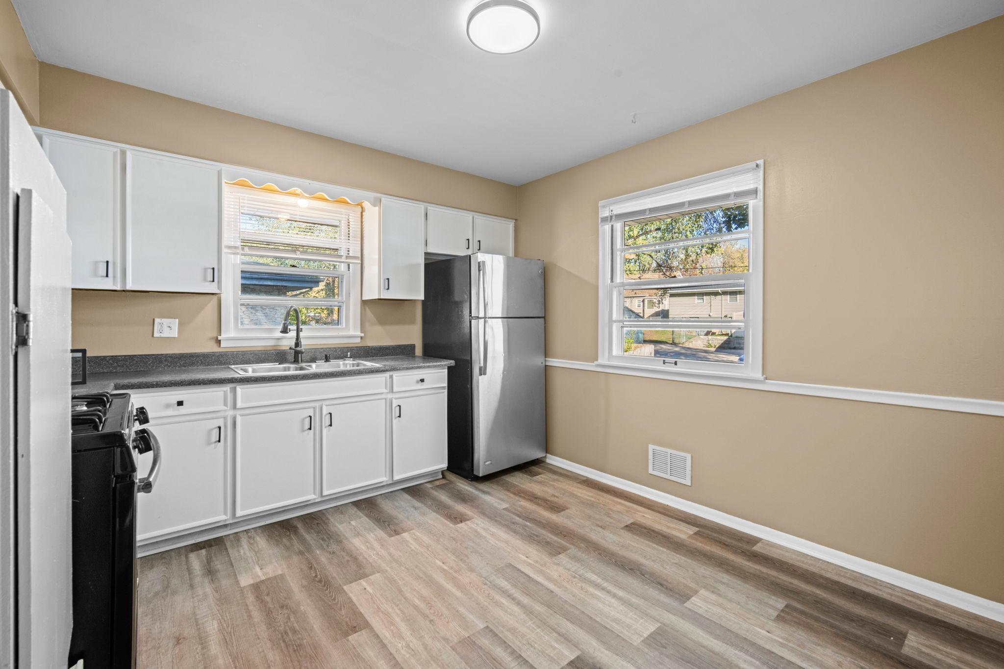 View of Residential Income at 4429 Main Street, Columbia Heights MN 55421, Columbia Heights (18 of 54) - Mike Wilen | Minnesota Team Real Estate