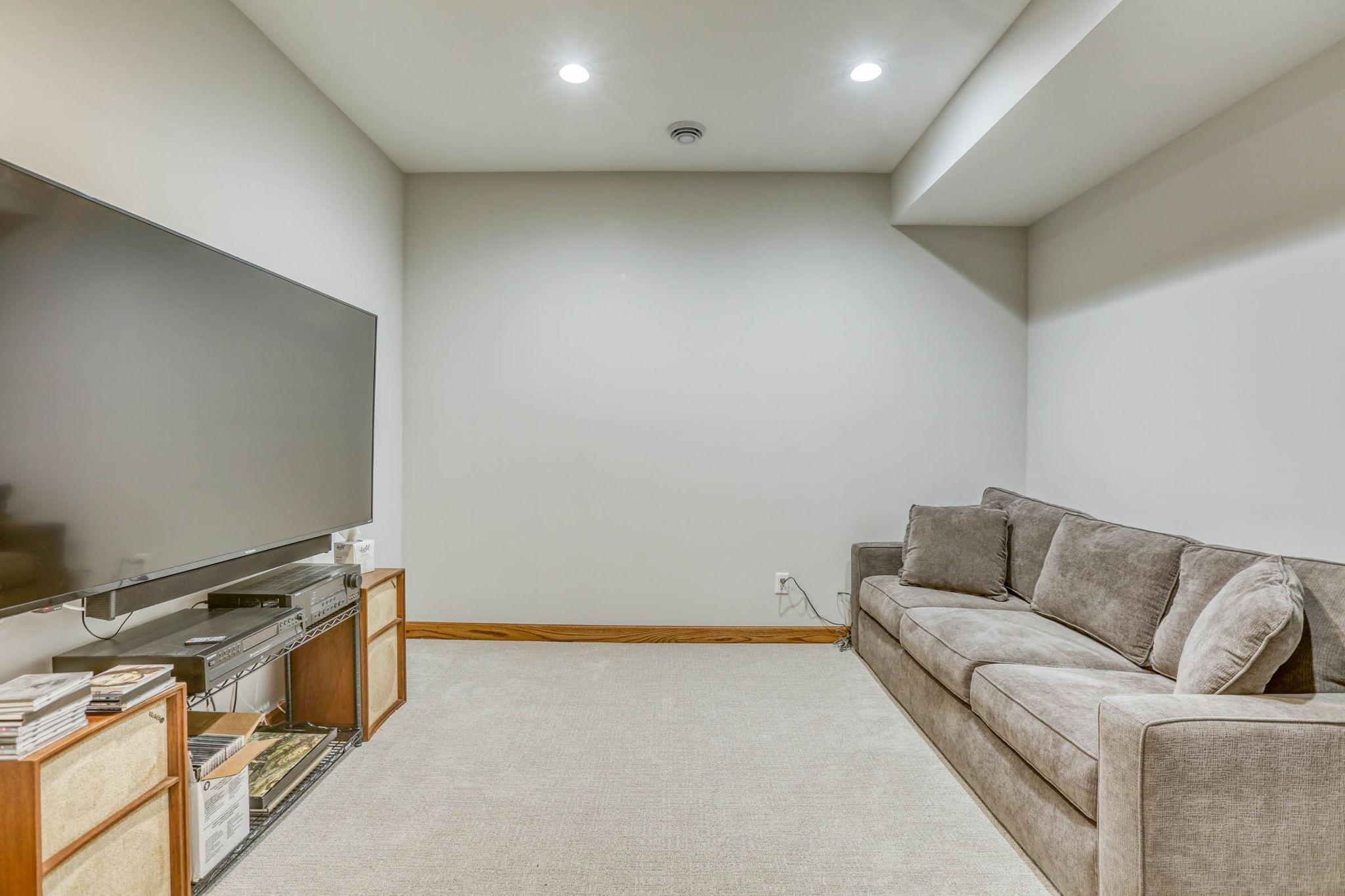View of Residential at 5517 Dickson Road, Minnetonka MN 55345, Minnetonka (31 of 54) - Mike Wilen | Minnesota Team Real Estate