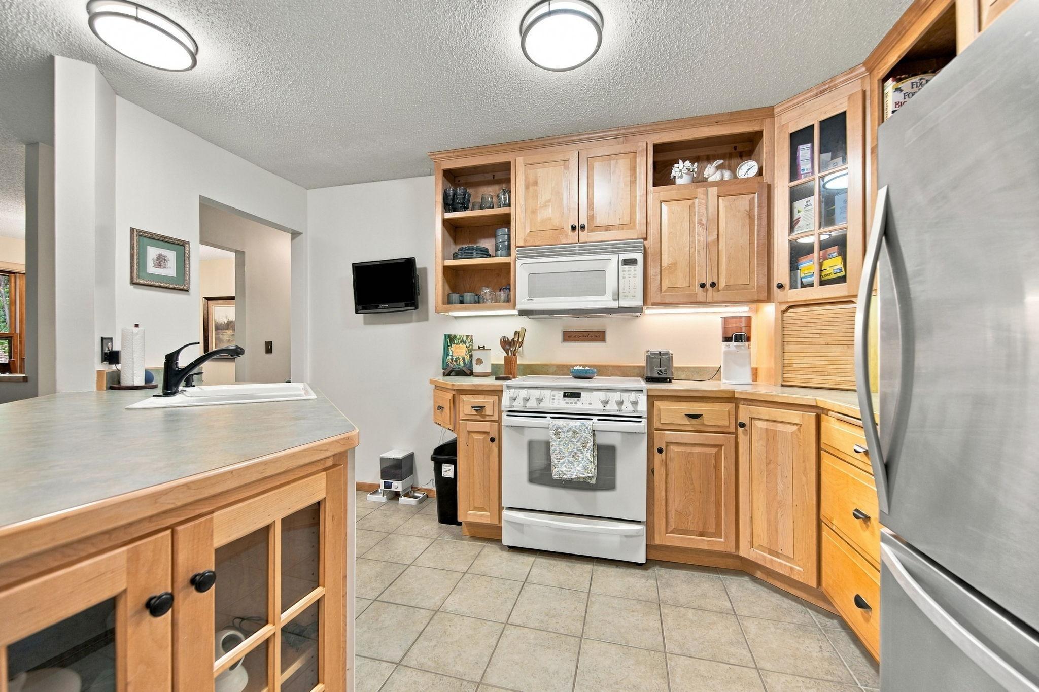 View of Residential at 15805 26th Avenue #B, Plymouth MN 55447, Plymouth (11 of 35) - Mike Wilen | Minnesota Team Real Estate