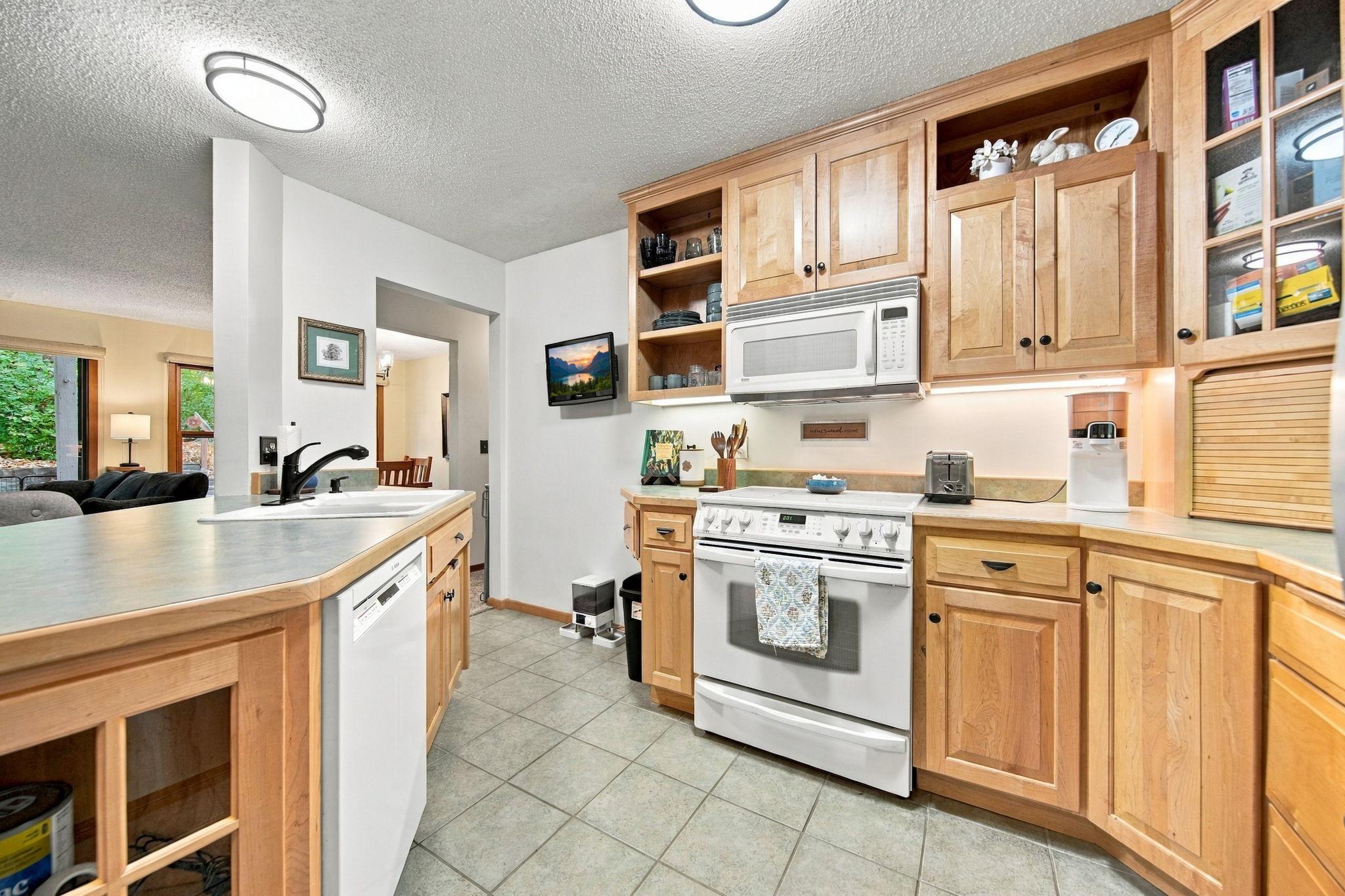 View of Residential at 15805 26th Avenue #B, Plymouth MN 55447, Plymouth (2 of 35) - Mike Wilen | Minnesota Team Real Estate