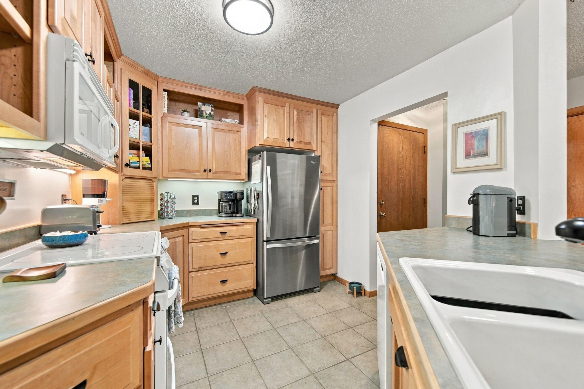 View of Residential at 15805 26th Avenue #B, Plymouth MN 55447, Plymouth (8 of 35) - Mike Wilen | Minnesota Team Real Estate