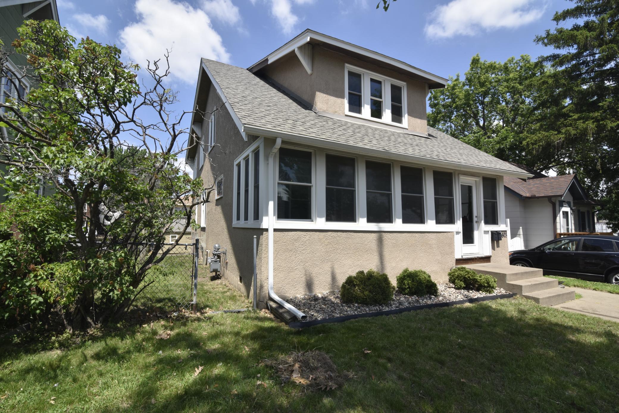 View of Residential Income at 1603 Sherburne Avenue, Saint Paul MN 55104, Saint Paul (3 of 33) - Mike Wilen | Minnesota Team Real Estate