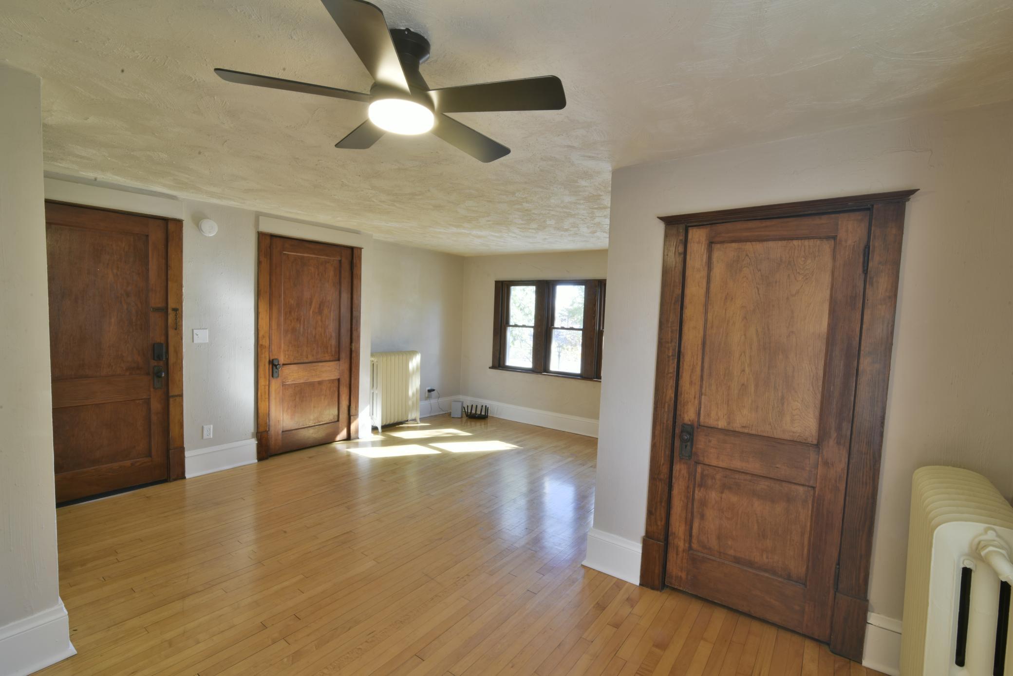 View of Residential Income at 1603 Sherburne Avenue, Saint Paul MN 55104, Saint Paul (28 of 33) - Mike Wilen | Minnesota Team Real Estate