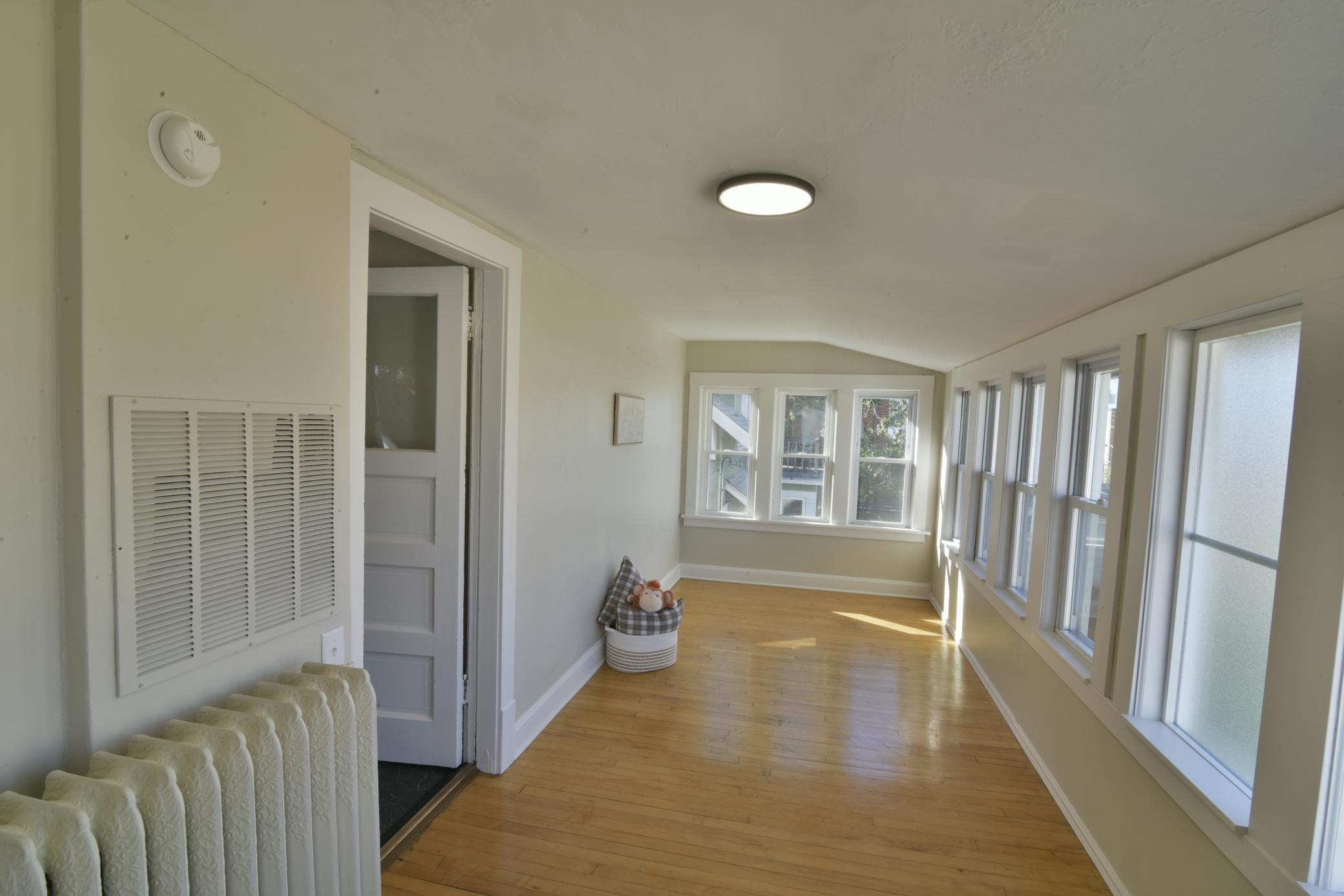 View of Residential Income at 1603 Sherburne Avenue, Saint Paul MN 55104, Saint Paul (27 of 33) - Mike Wilen | Minnesota Team Real Estate