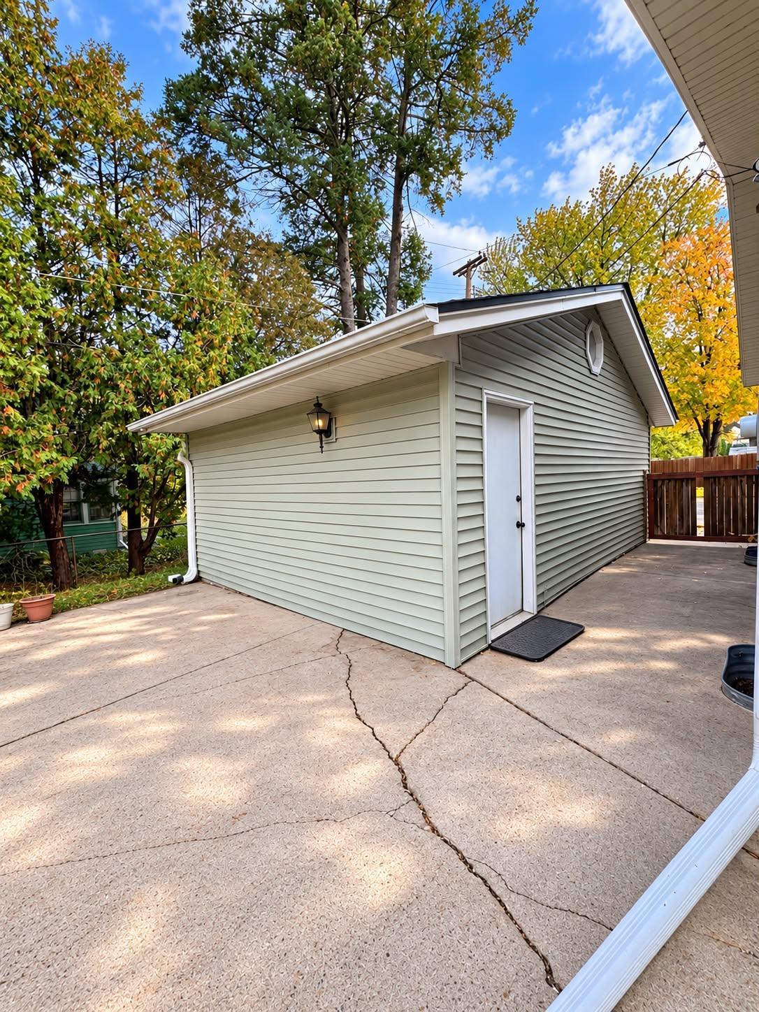 View of Residential at 1659 Case Avenue, Saint Paul MN 55106, Saint Paul (23 of 24) - Mike Wilen | Minnesota Team Real Estate