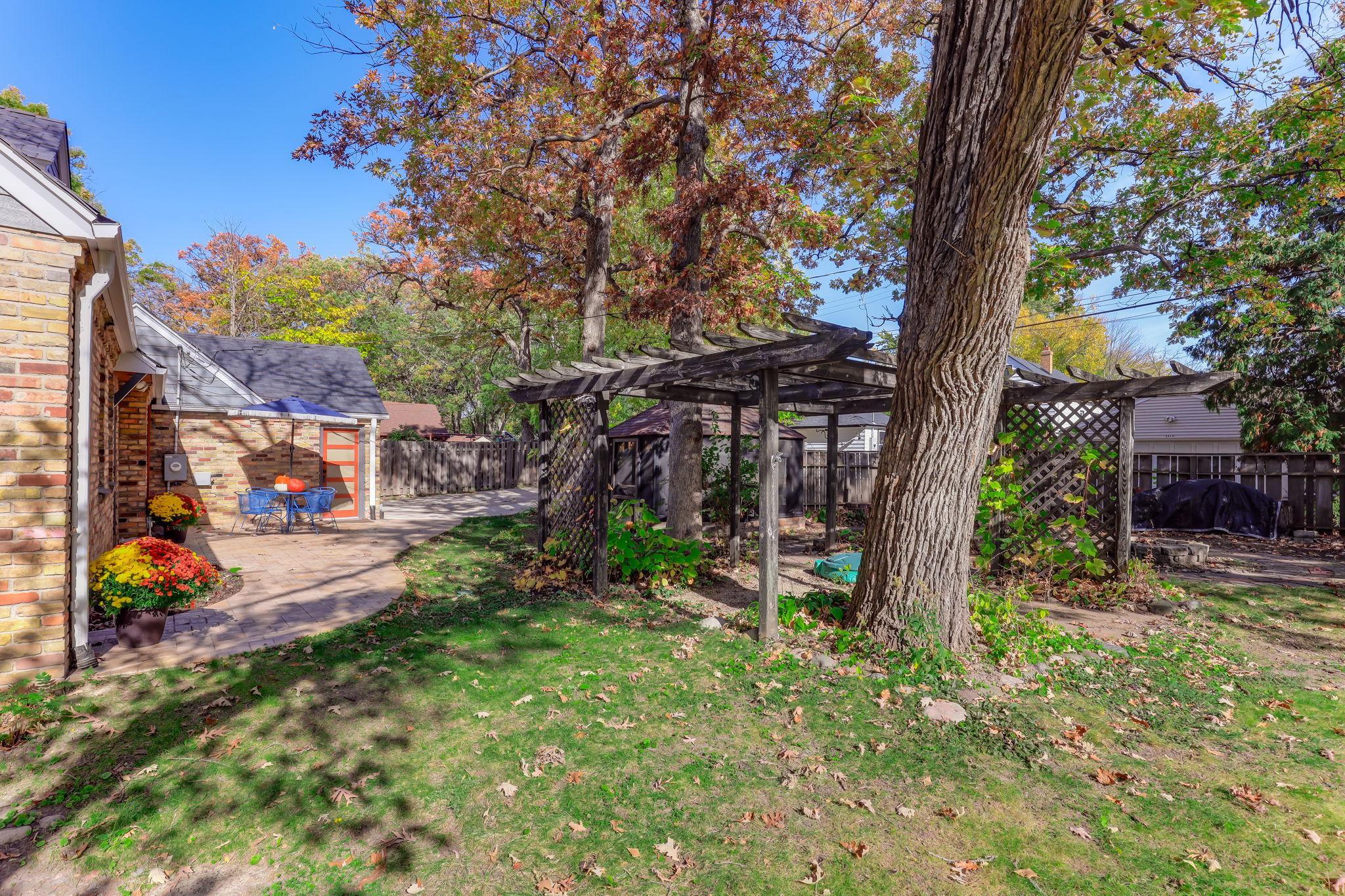 View of Residential at 3316 Chowen Avenue, Robbinsdale MN 55422, Robbinsdale (32 of 46) - Mike Wilen | Minnesota Team Real Estate