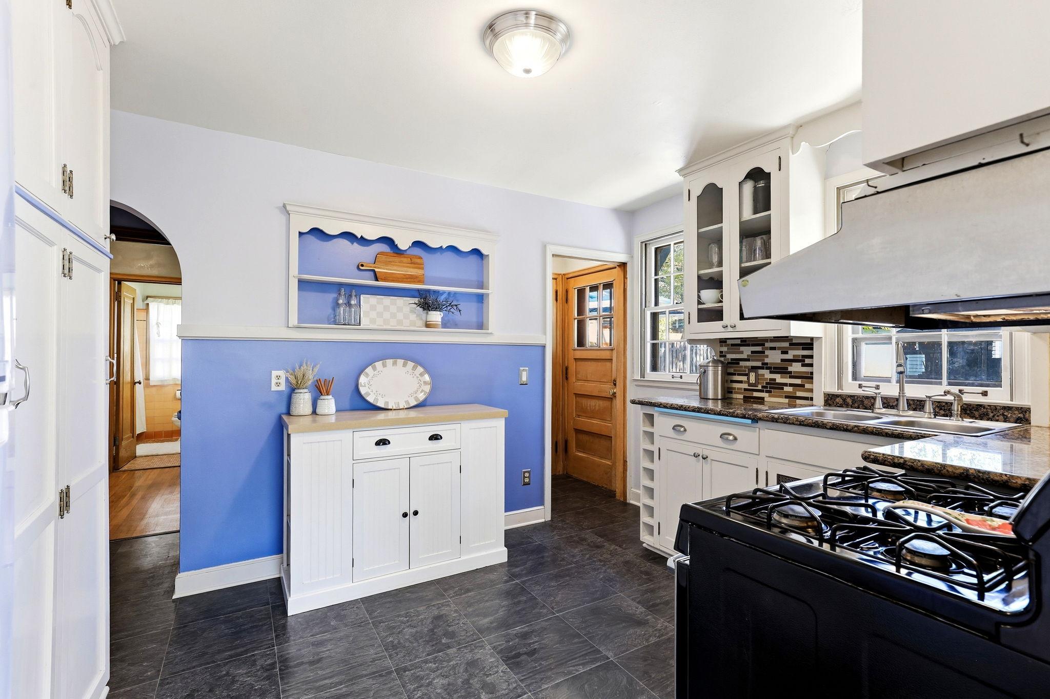 View of Residential at 3316 Chowen Avenue, Robbinsdale MN 55422, Robbinsdale (9 of 46) - Mike Wilen | Minnesota Team Real Estate