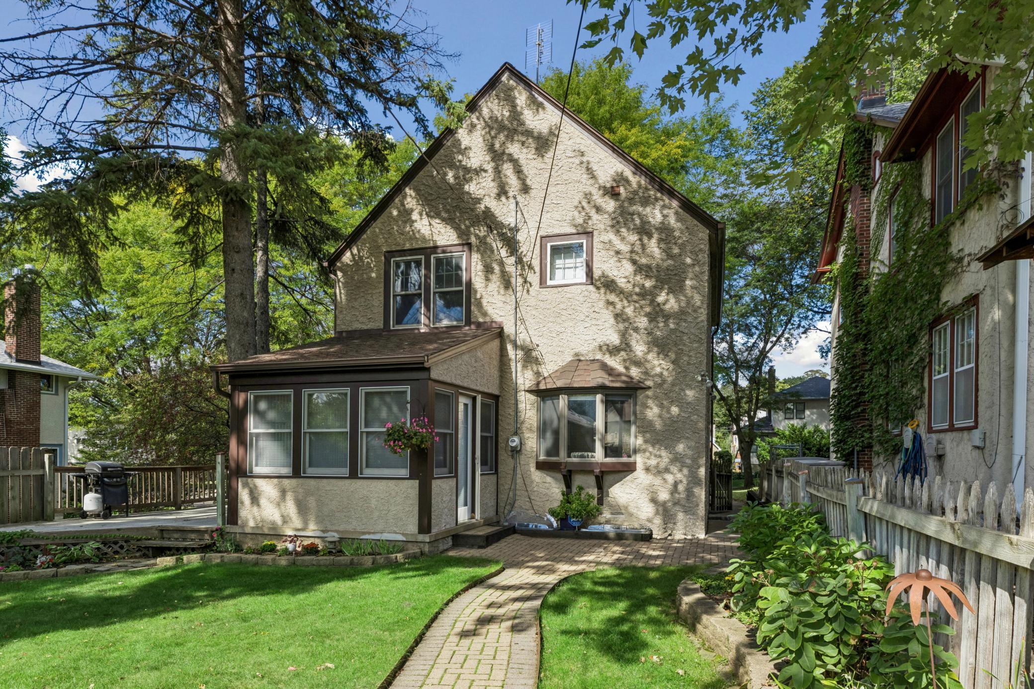 View of Residential at 2050 Palace Avenue, Saint Paul MN 55105, Saint Paul (6 of 16) - Mike Wilen | Minnesota Team Real Estate