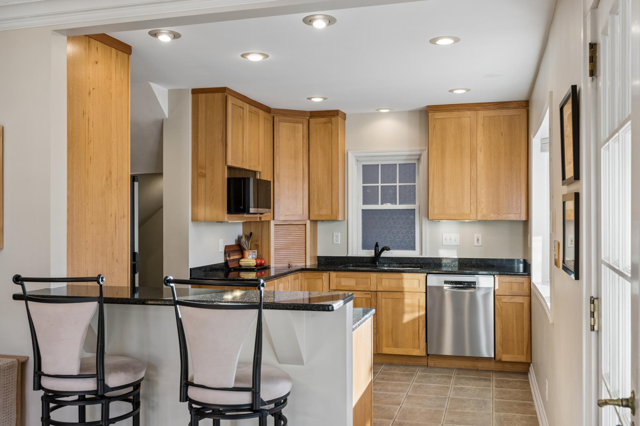 View of Residential at 2050 Palace Avenue, Saint Paul MN 55105, Saint Paul (29 of 48) - Mike Wilen | Minnesota Team Real Estate