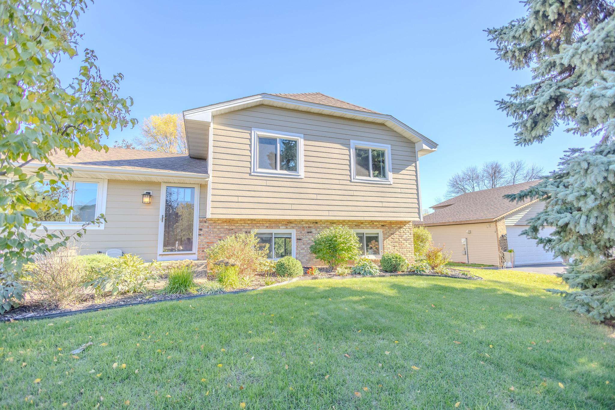 View of Residential at 9142 Lanewood Lane, Maple Grove MN 55369, Maple Grove (30 of 37) - Mike Wilen | Minnesota Team Real Estate
