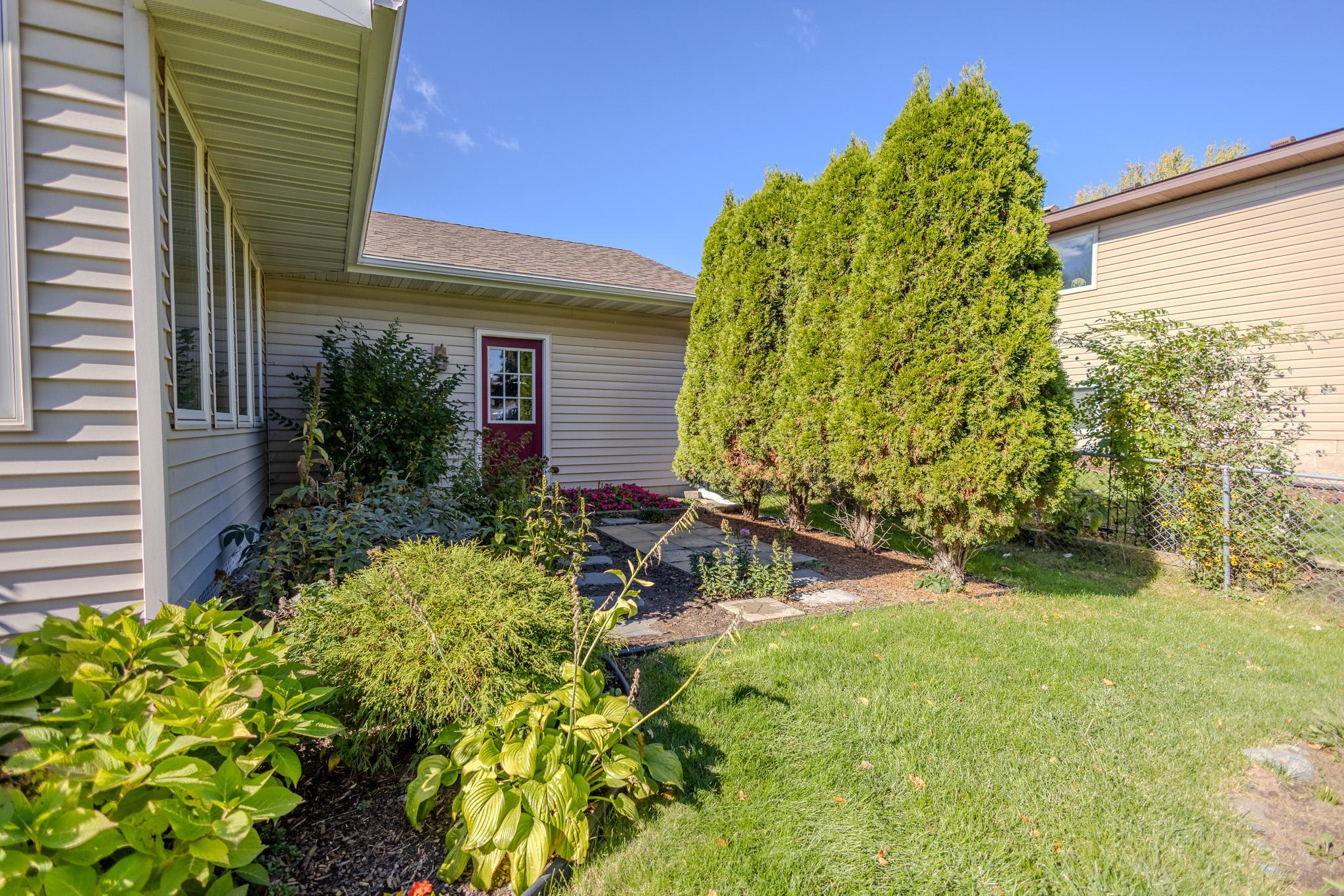 View of Residential at 9142 Lanewood Lane, Maple Grove MN 55369, Maple Grove (23 of 37) - Mike Wilen | Minnesota Team Real Estate
