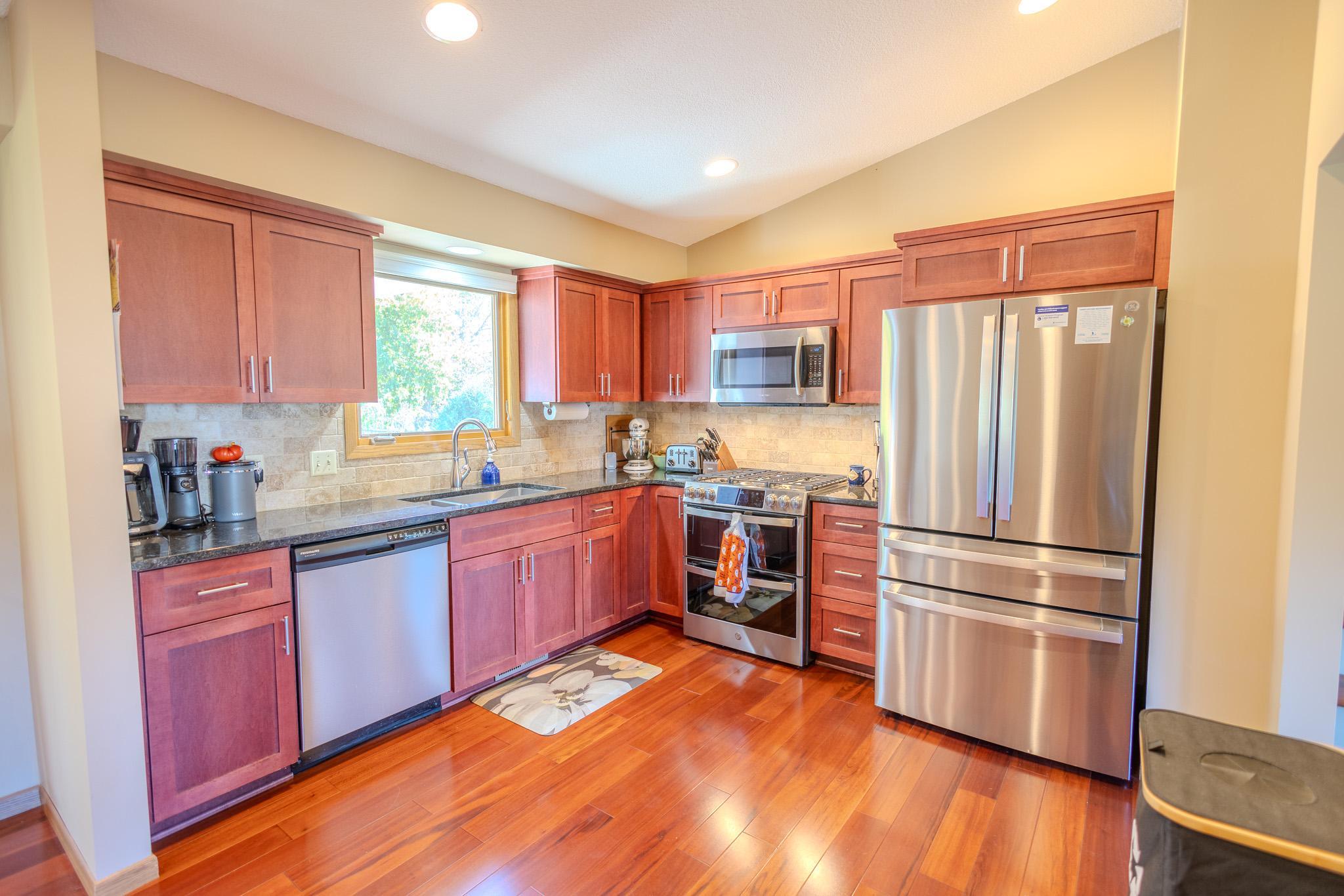 View of Residential at 9142 Lanewood Lane, Maple Grove MN 55369, Maple Grove (2 of 37) - Mike Wilen | Minnesota Team Real Estate