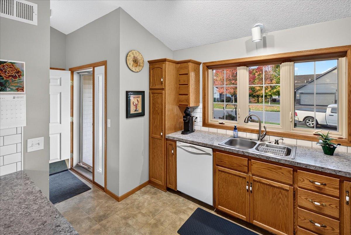 View of Residential at 14361 Hummingbird Street, Andover MN 55304, Andover (23 of 50) - Mike Wilen | Minnesota Team Real Estate