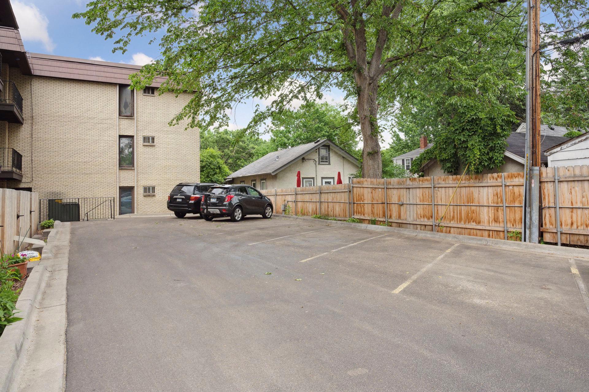 View of Residential at 2809 Minnehaha Parkway #103, Minneapolis MN 55417, Minneapolis (25 of 34) - Mike Wilen | Minnesota Team Real Estate