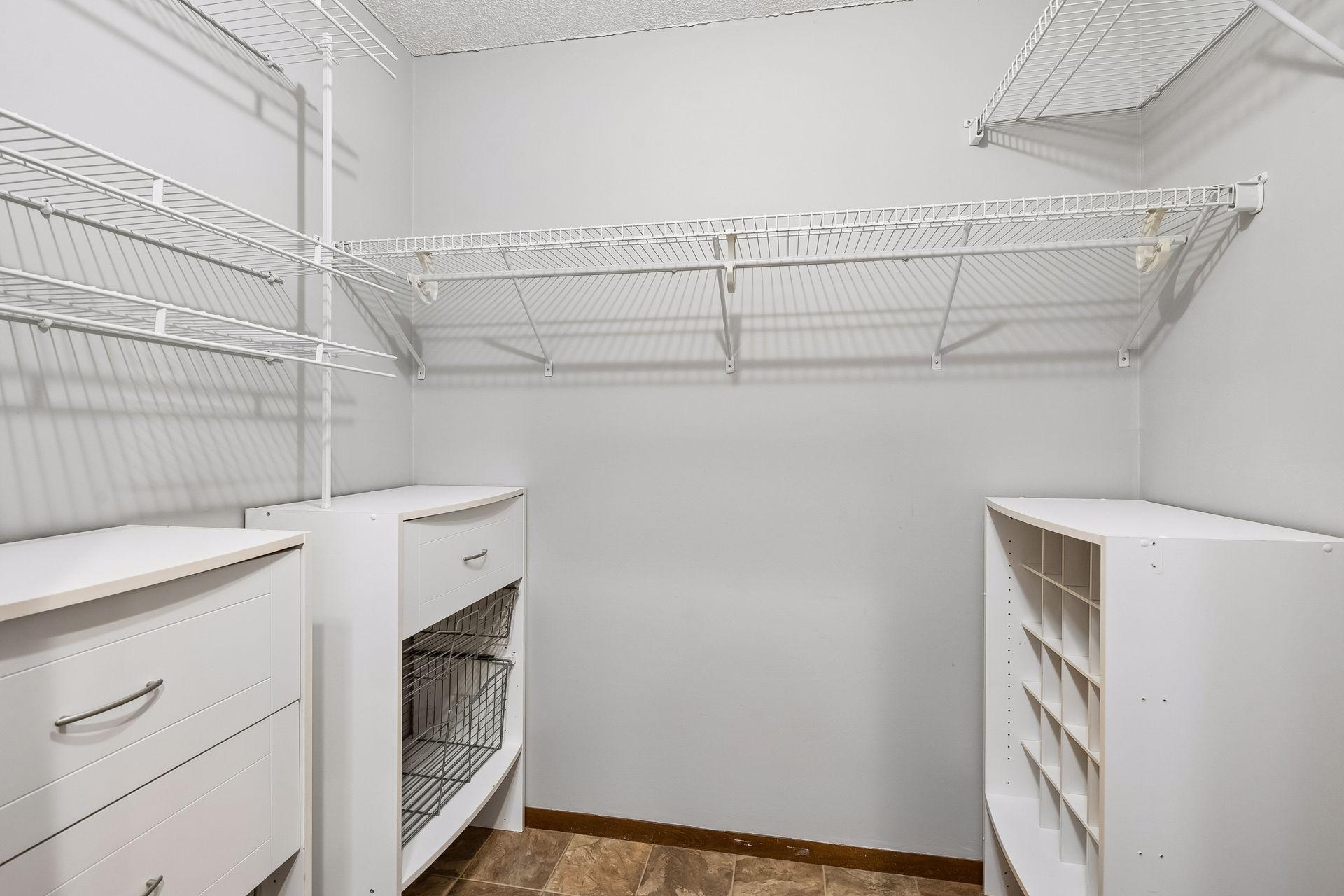 View of Residential at 2809 Minnehaha Parkway #103, Minneapolis MN 55417, Minneapolis (20 of 34) - Mike Wilen | Minnesota Team Real Estate