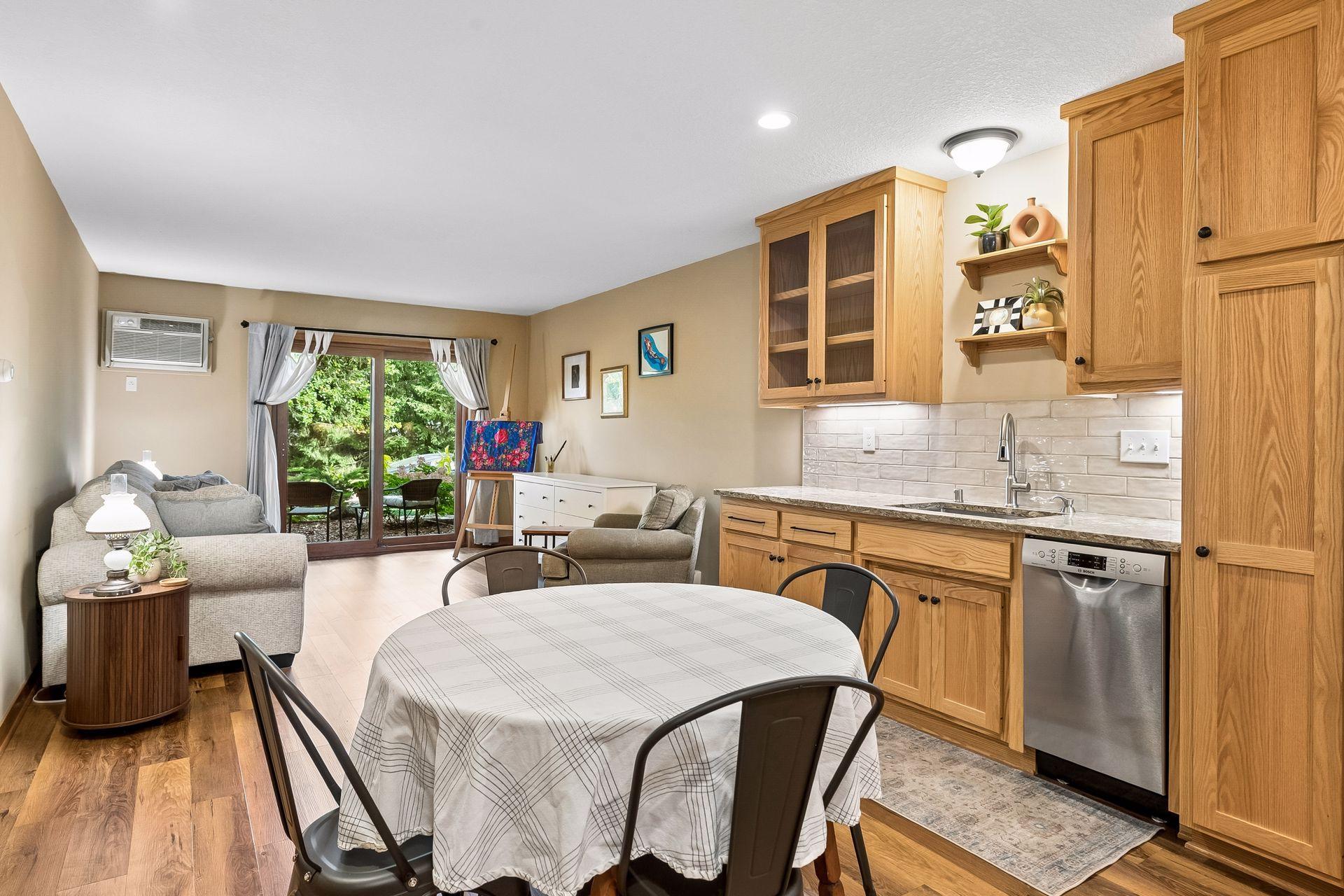 View of Residential at 2809 Minnehaha Parkway #103, Minneapolis MN 55417, Minneapolis (9 of 34) - Mike Wilen | Minnesota Team Real Estate