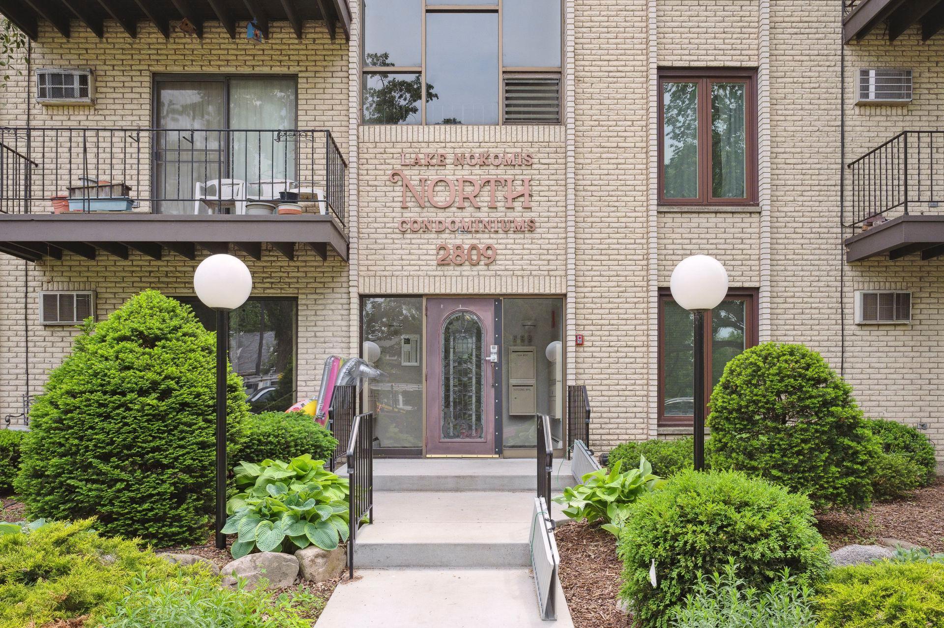 View of Residential at 2809 Minnehaha Parkway #103, Minneapolis MN 55417, Minneapolis (3 of 34) - Mike Wilen | Minnesota Team Real Estate