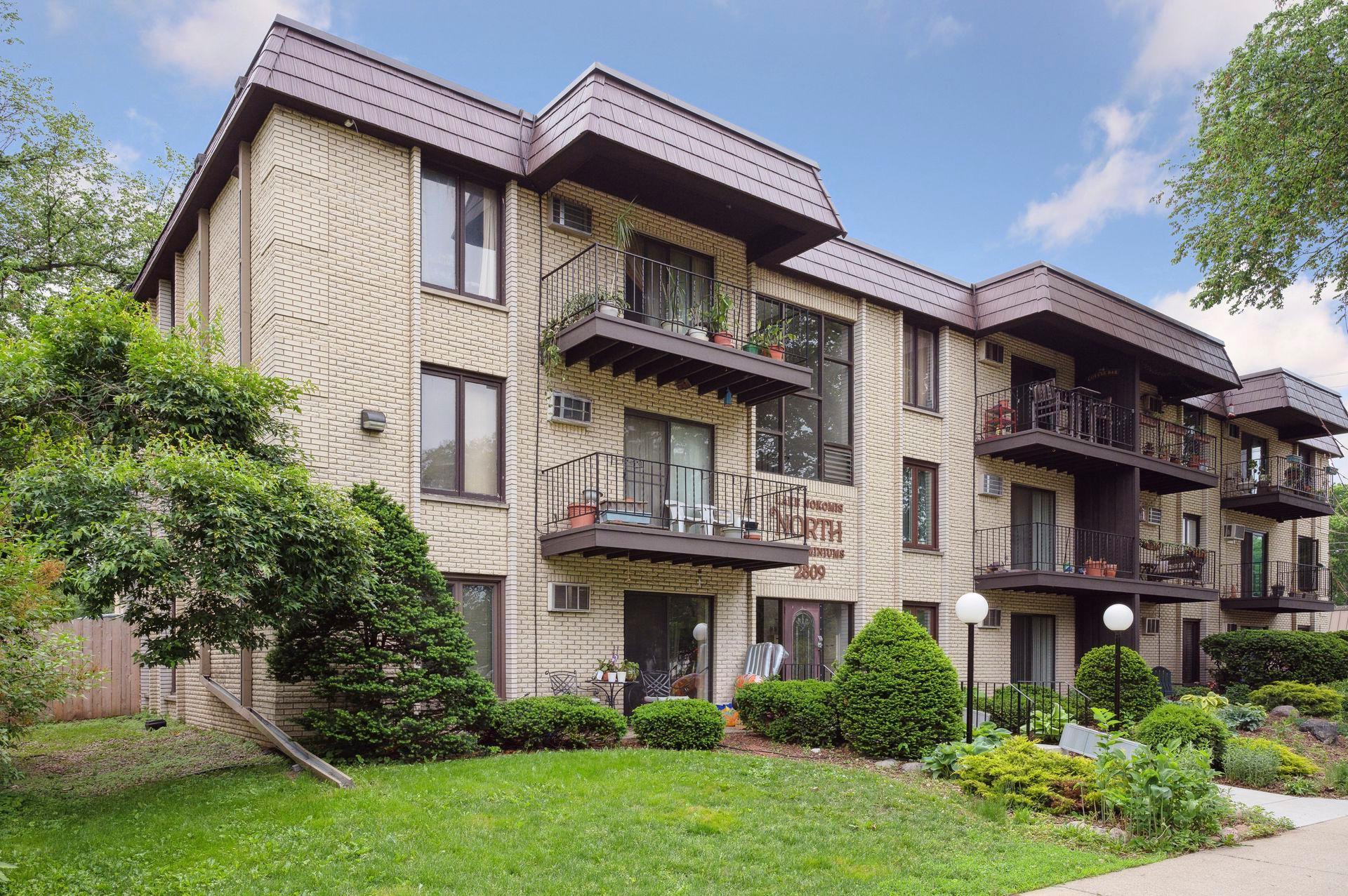 View of Residential at 2809 Minnehaha Parkway #103, Minneapolis MN 55417, Minneapolis (2 of 34) - Mike Wilen | Minnesota Team Real Estate