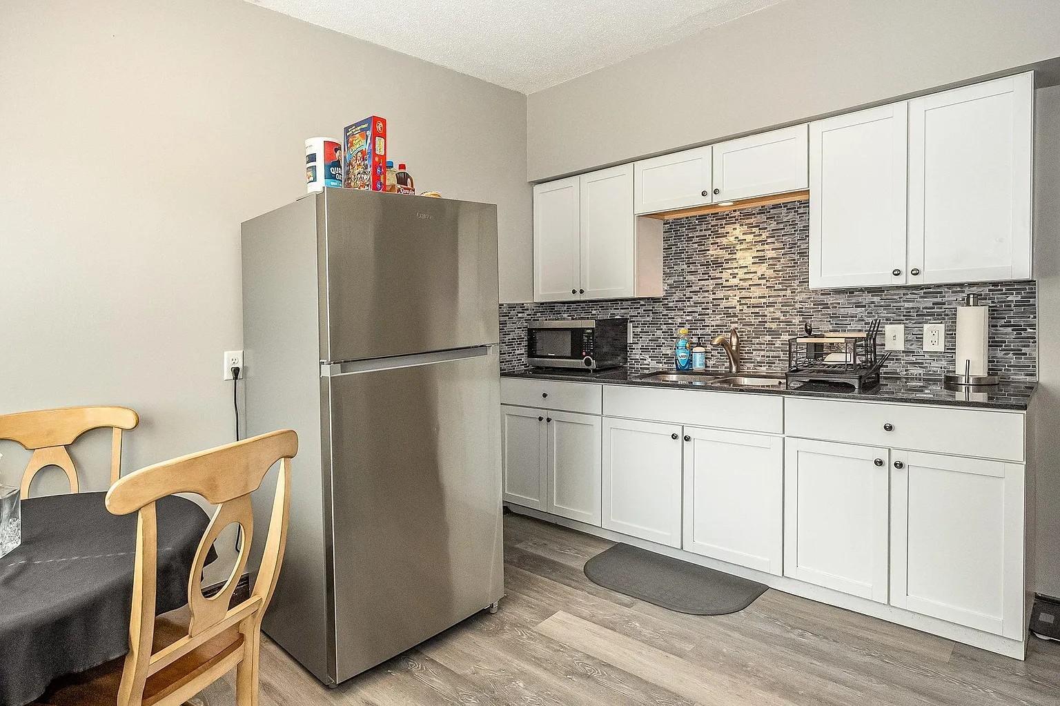 View of Residential Income at 3118 Newton Avenue, Minneapolis MN 55411, Minneapolis (8 of 14) - Mike Wilen | Minnesota Team Real Estate