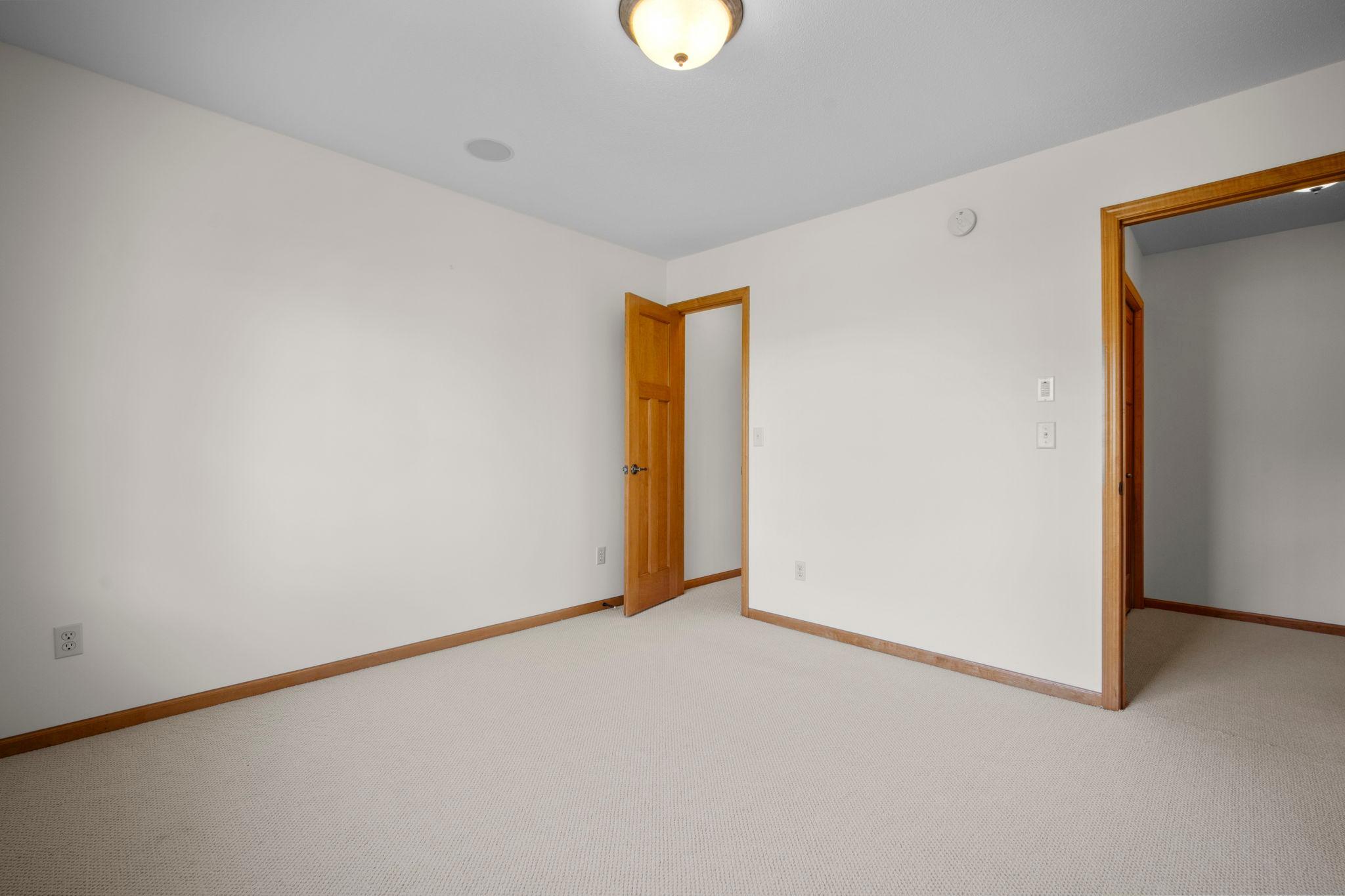 View of Residential at 2526 Waterfall Way, Prior Lake MN 55372, Prior Lake (31 of 39) - Mike Wilen | Minnesota Team Real Estate