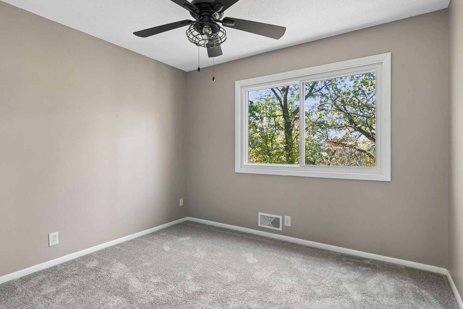View of Residential at 830 Winthrop Street, Saint Paul MN 55119, Saint Paul (17 of 28) - Mike Wilen | Minnesota Team Real Estate