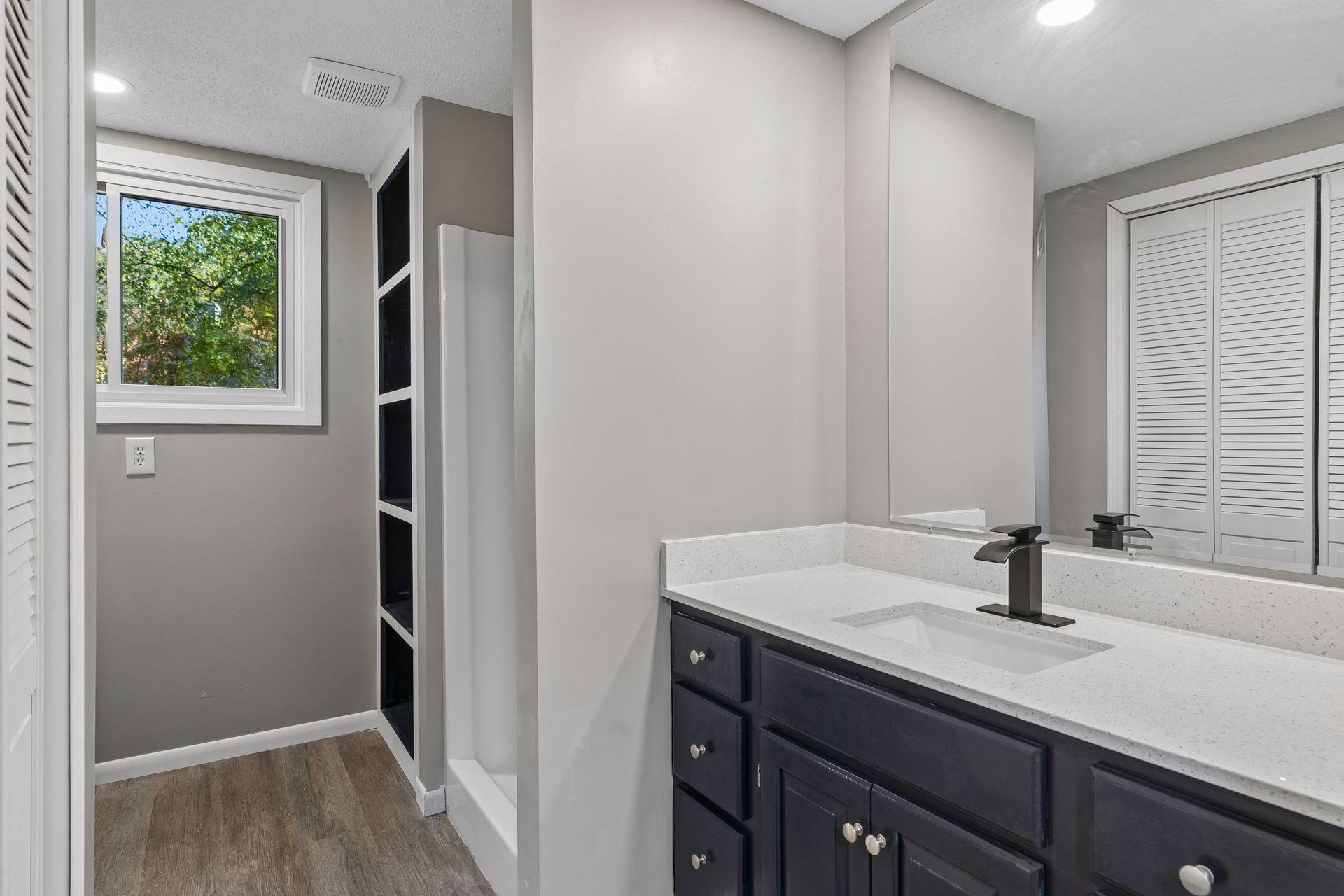 View of Residential at 830 Winthrop Street, Saint Paul MN 55119, Saint Paul (19 of 28) - Mike Wilen | Minnesota Team Real Estate