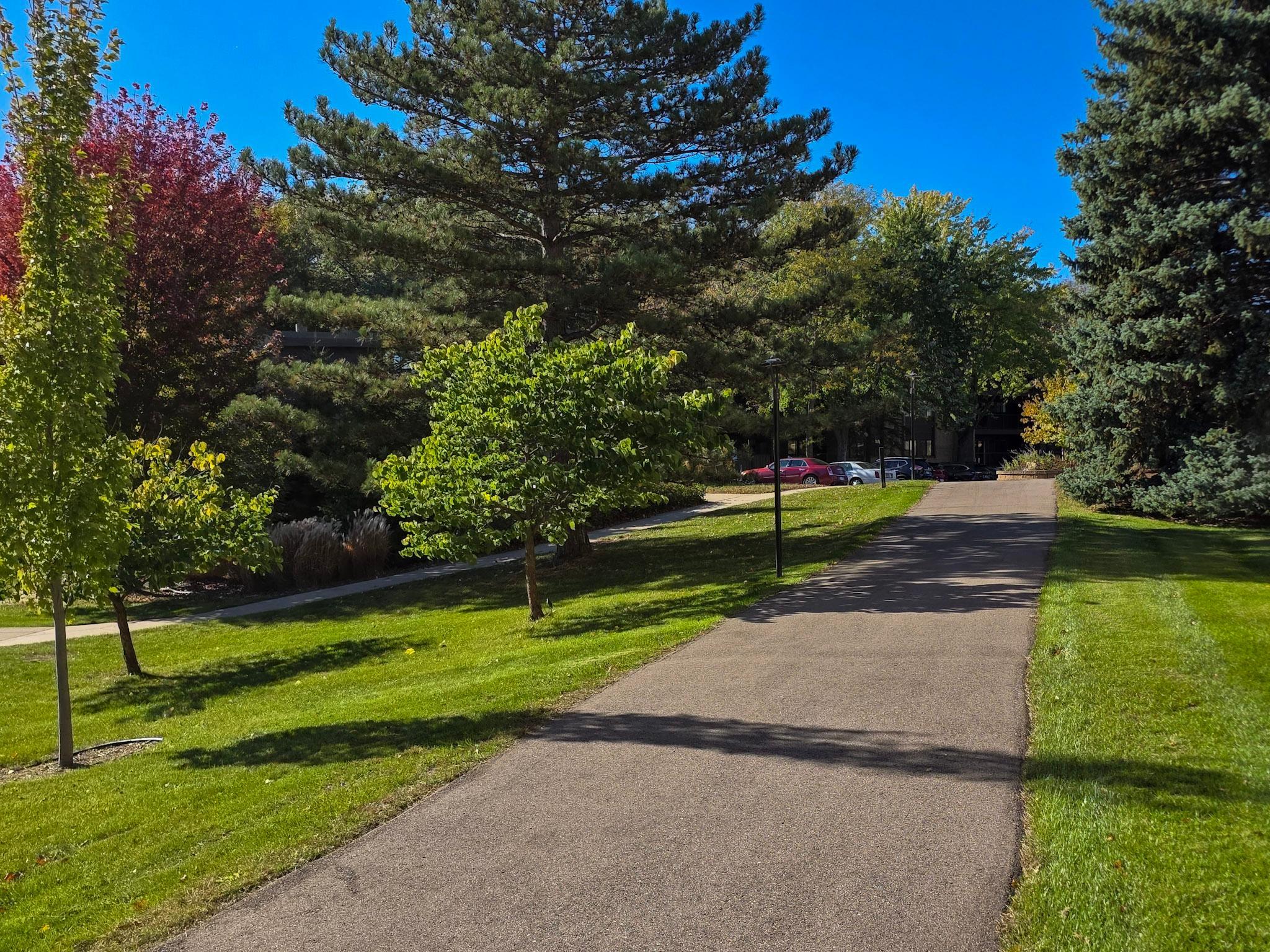 View of Residential at 5627 Green Circle Drive #121, Minnetonka MN 55343, Minnetonka (21 of 23) - Mike Wilen | Minnesota Team Real Estate