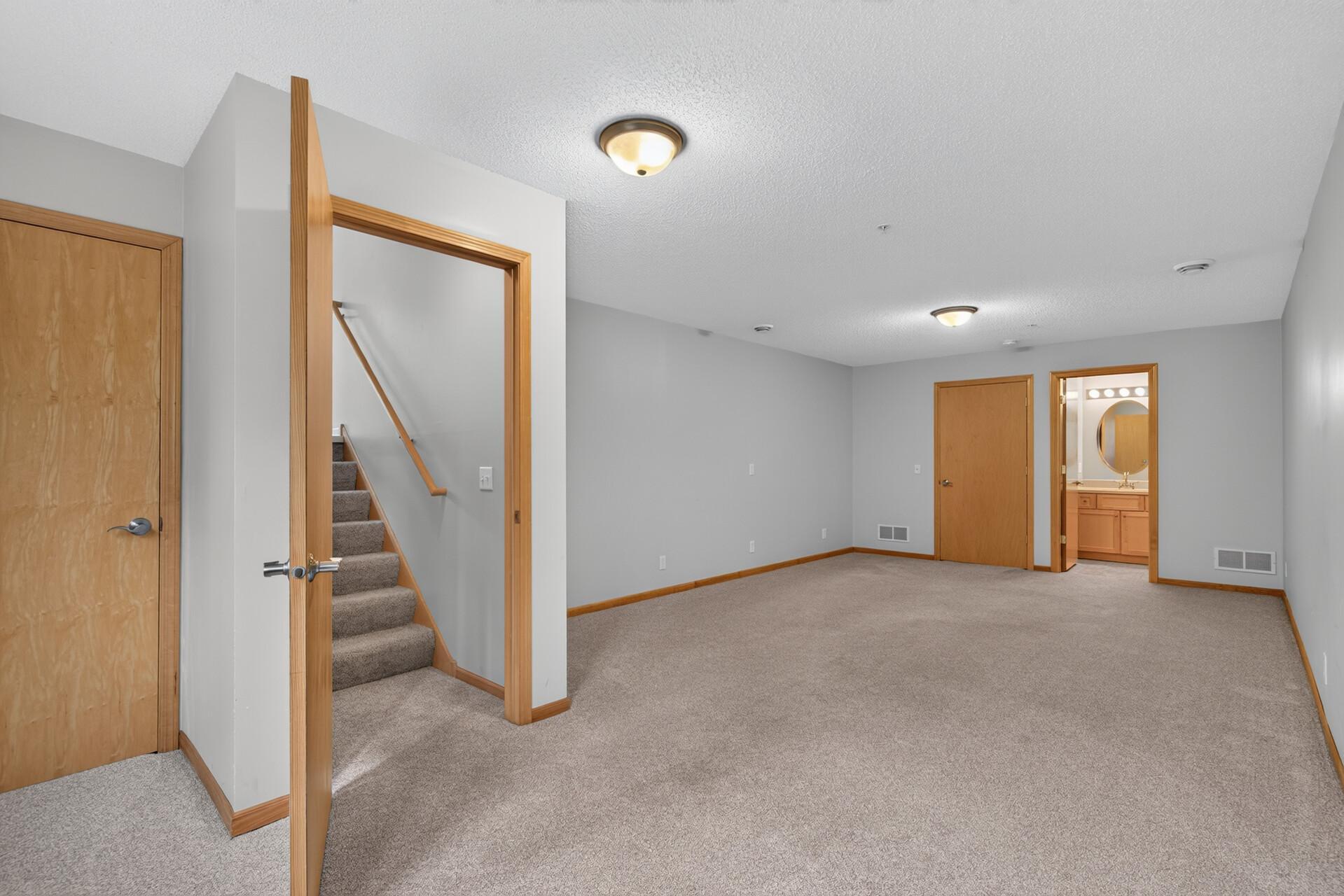 View of Residential at 4820 Underwood Lane #E, Plymouth MN 55442, Plymouth (21 of 30) - Mike Wilen | Minnesota Team Real Estate