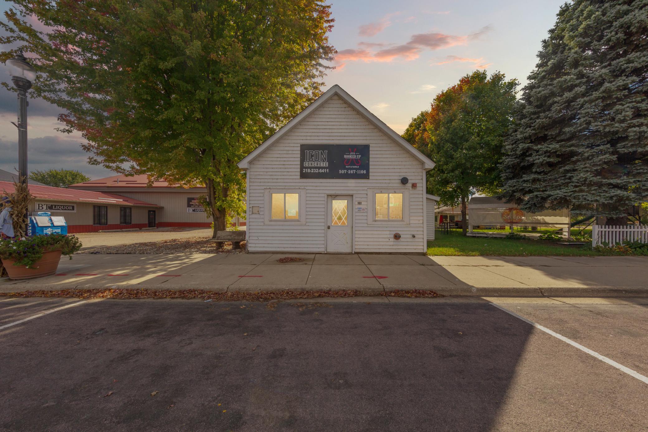 View of Commercial Sale at 107 Main Street, Elysian MN 56028, Elysian (23 of 24) - Mike Wilen | Minnesota Team Real Estate
