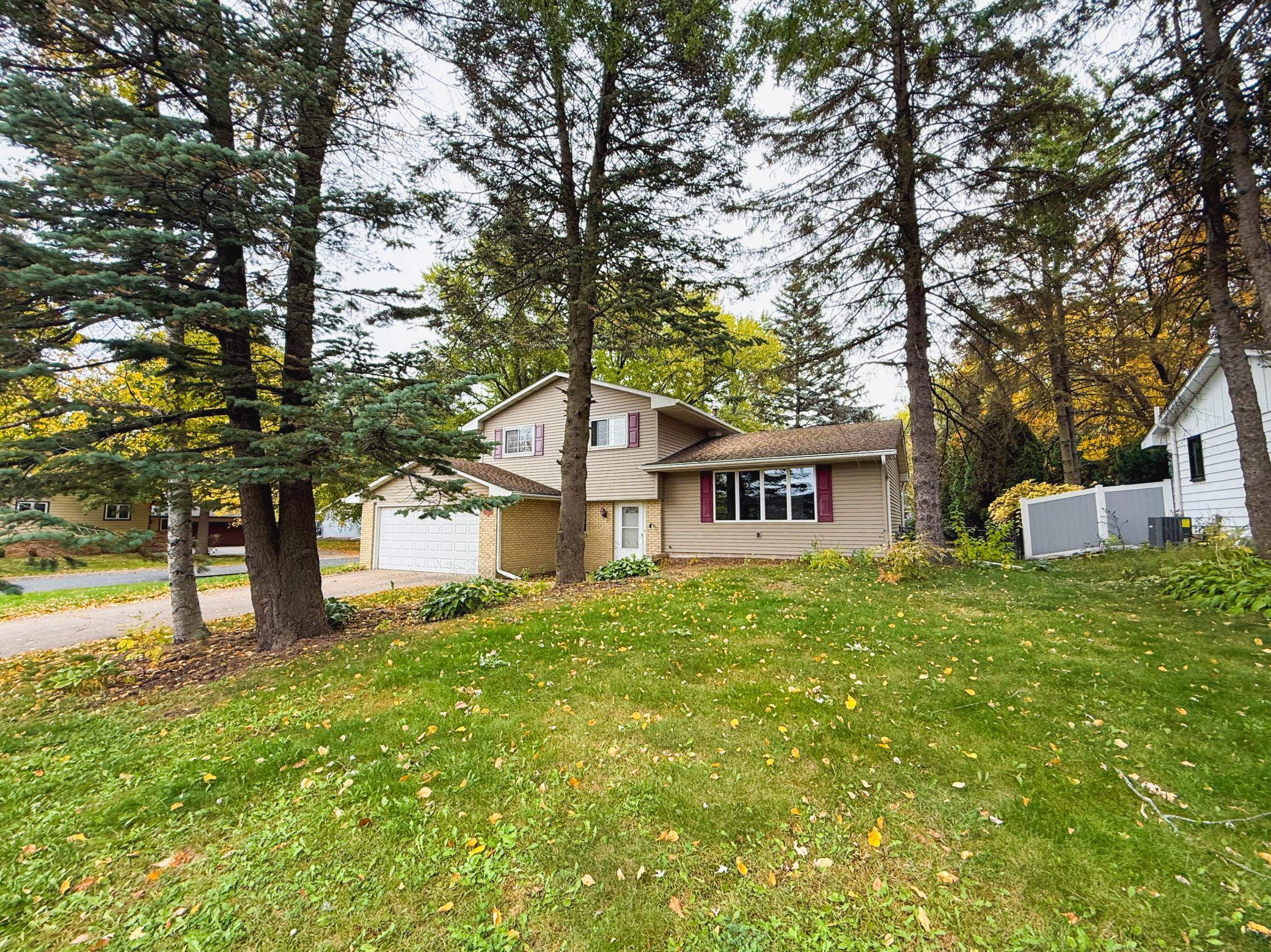 View of Residential at 1081 Cedarwood Drive, Woodbury MN 55125, Woodbury (9 of 38) - Mike Wilen | Minnesota Team Real Estate