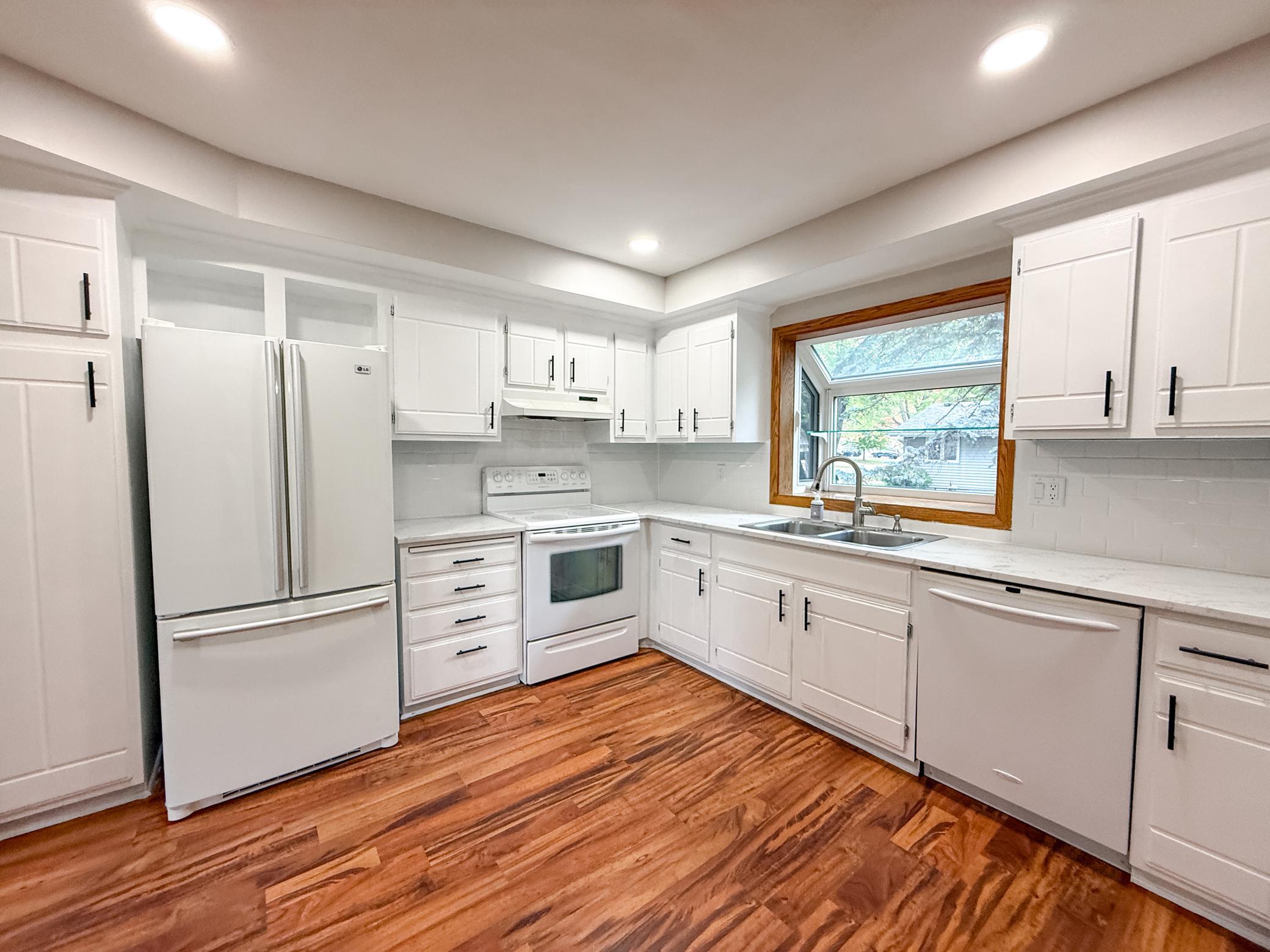 View of Residential at 1081 Cedarwood Drive, Woodbury MN 55125, Woodbury (21 of 38) - Mike Wilen | Minnesota Team Real Estate