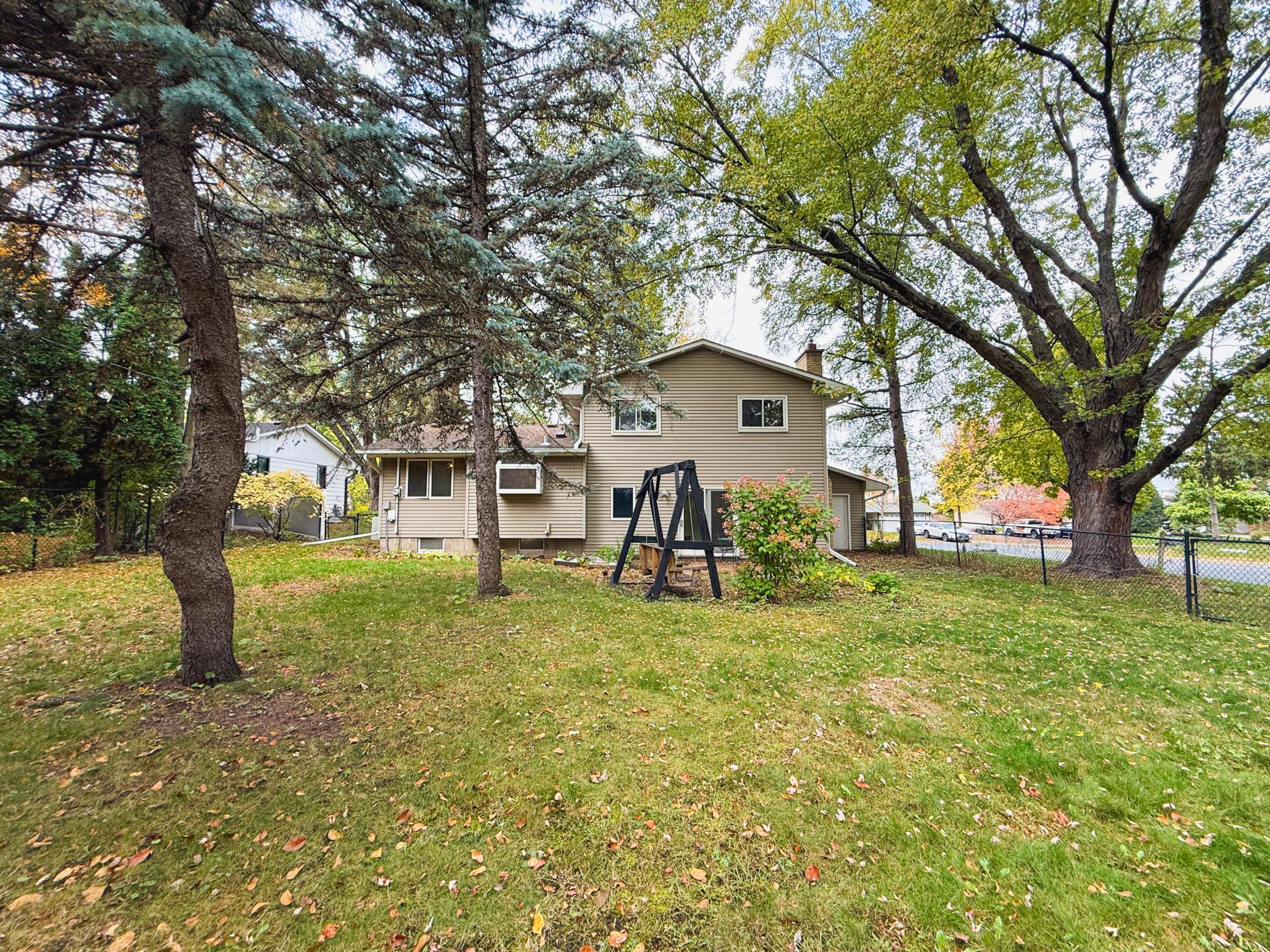 View of Residential at 1081 Cedarwood Drive, Woodbury MN 55125, Woodbury (6 of 38) - Mike Wilen | Minnesota Team Real Estate