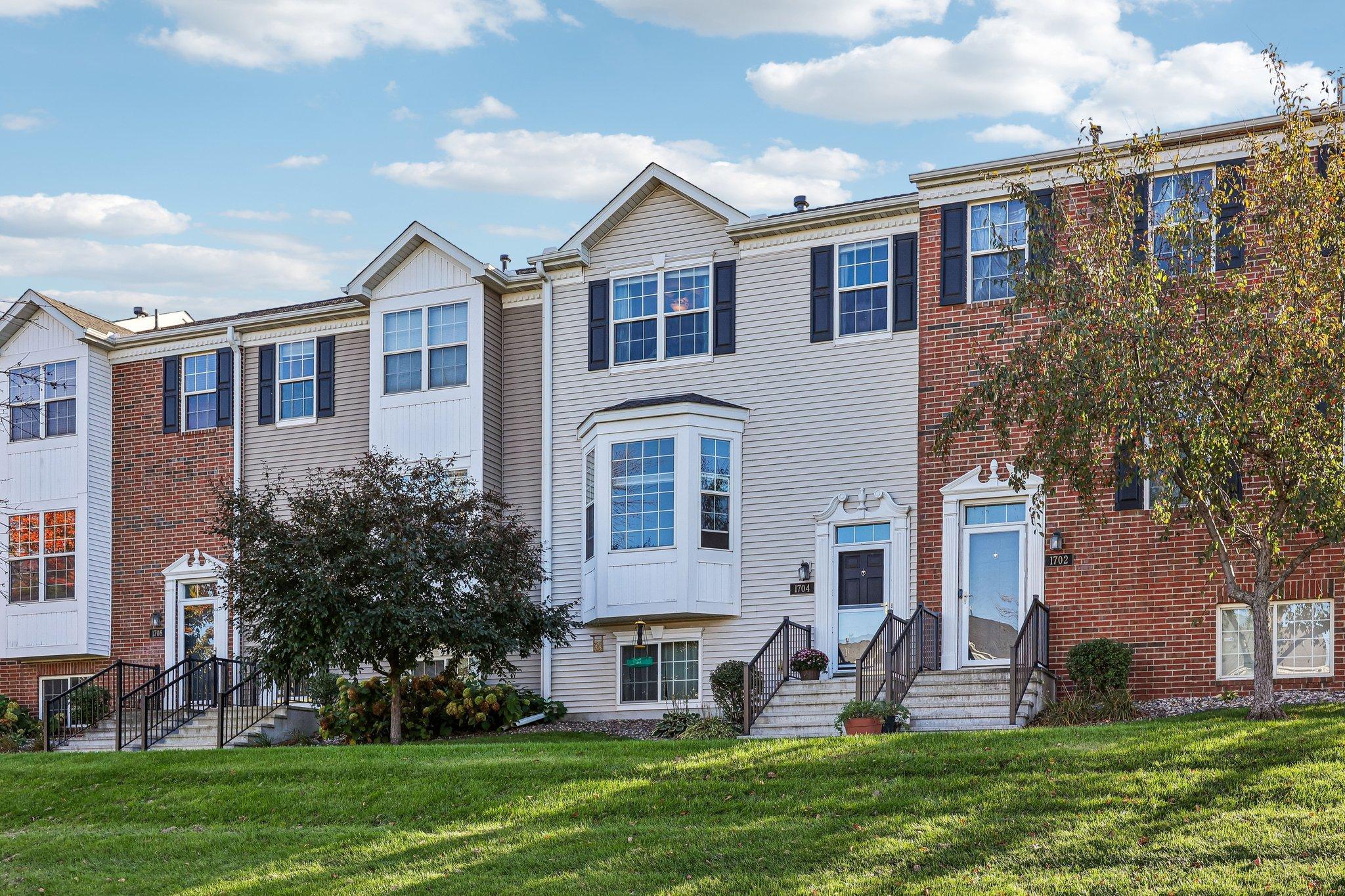 View of (TH) Side x Side at 1704 Riverside Drive, Shakopee - Mike Wilen | Minnesota Team Real Estate