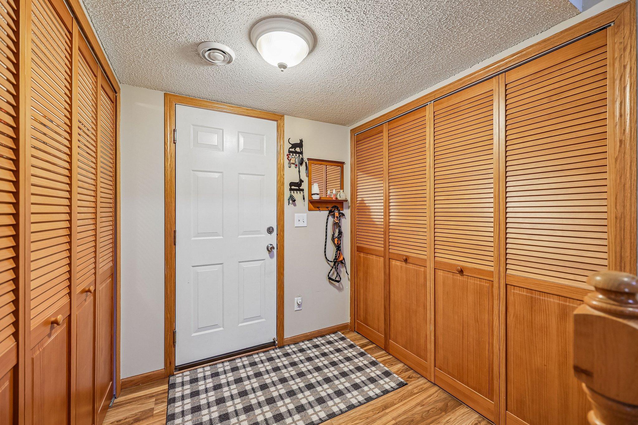 View of Residential at 1704 Riverside Drive, Shakopee MN 55379, Shakopee (4 of 60) - Mike Wilen | Minnesota Team Real Estate