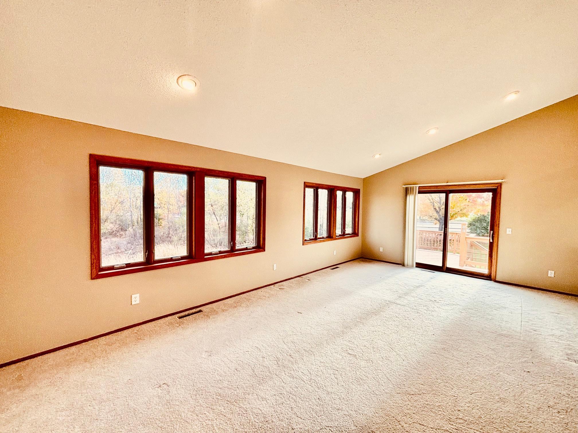 View of Residential at 9038 Loch Lomond Boulevard, Brooklyn Park MN 55443, Brooklyn Park (21 of 25) - Mike Wilen | Minnesota Team Real Estate