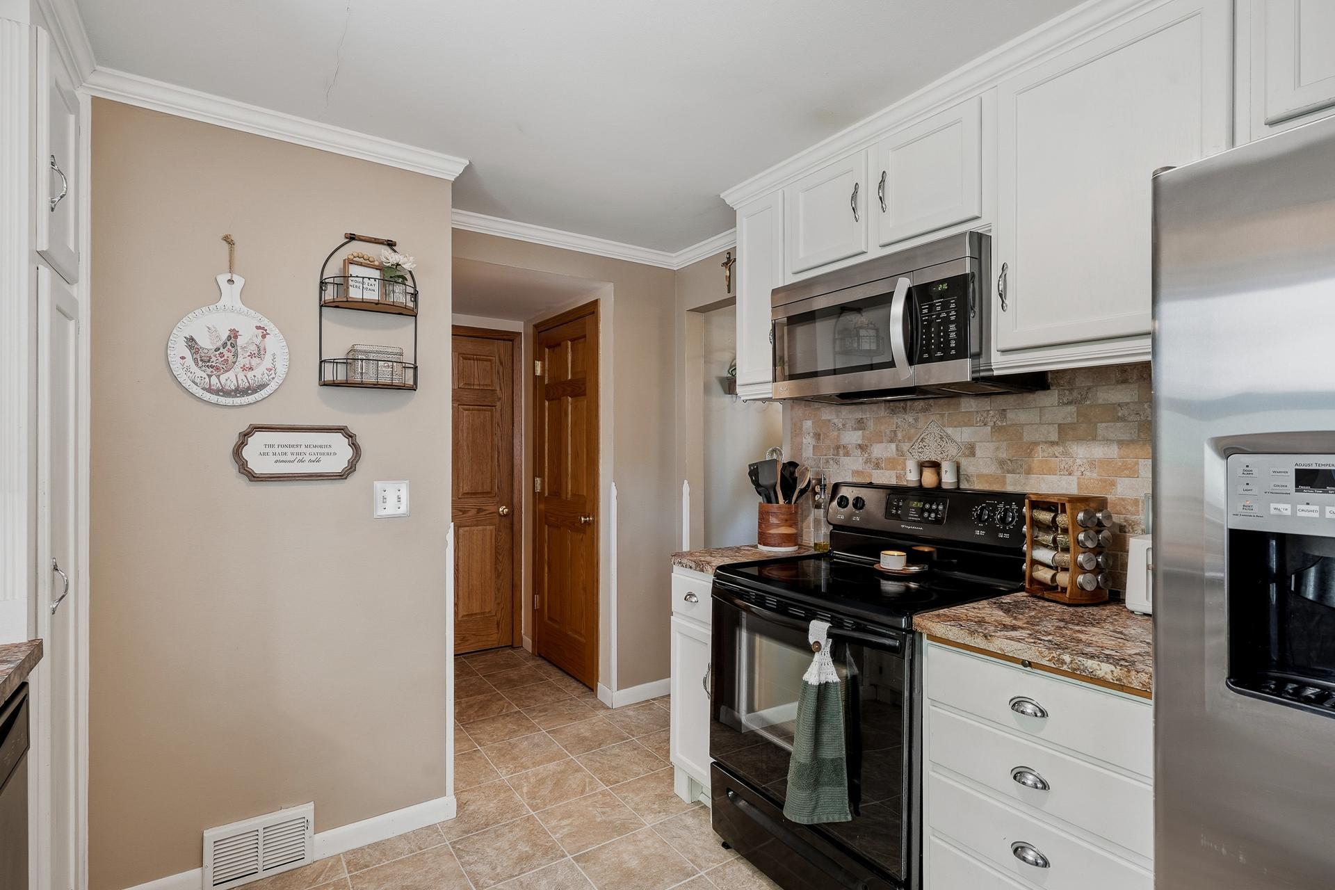 View of Residential at 10633 Xavis Street, Coon Rapids MN 55433, Coon Rapids (17 of 41) - Mike Wilen | Minnesota Team Real Estate