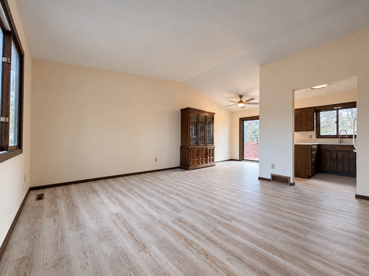 View of Residential at 8223 Brunswick Circle, Brooklyn Park MN 55443, Brooklyn Park (4 of 29) - Mike Wilen | Minnesota Team Real Estate