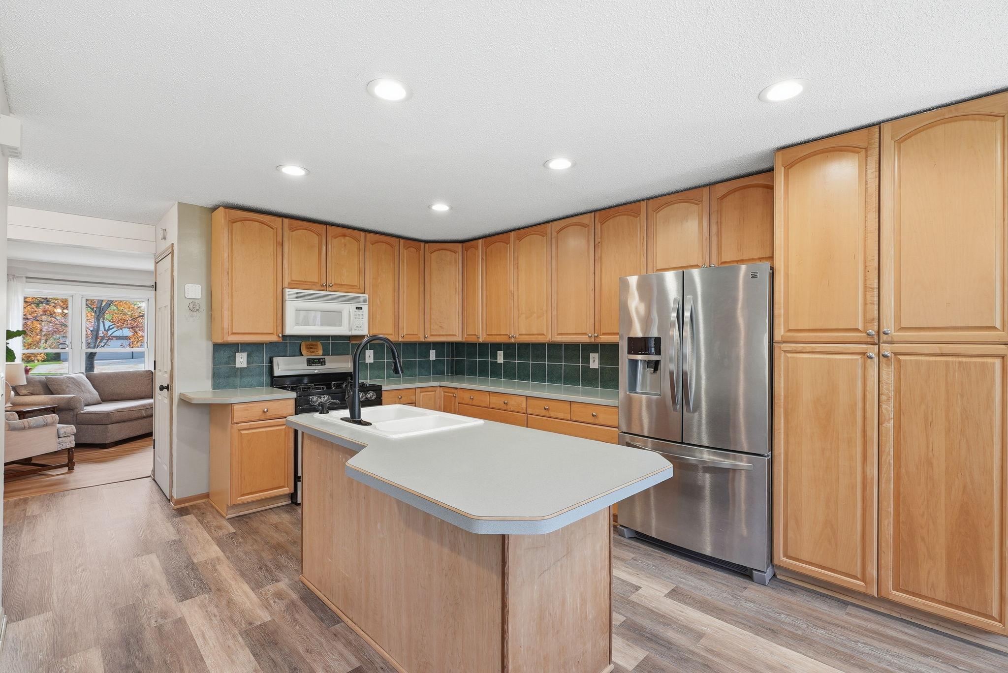 View of Residential at 10525 Rhode Island Avenue, Brooklyn Park MN 55445, Brooklyn Park (9 of 39) - Mike Wilen | Minnesota Team Real Estate