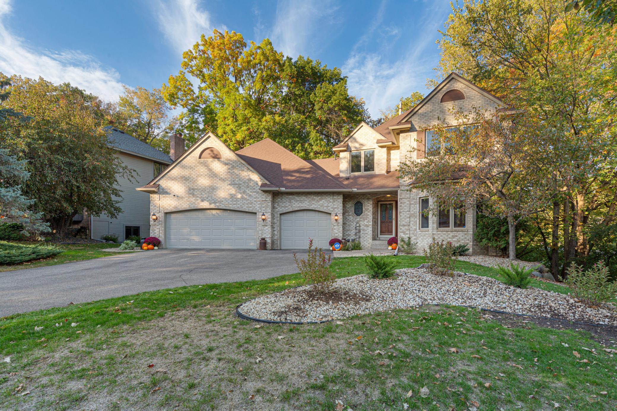 View of Residential at 13101 Heritage Way, Apple Valley MN 55124, Apple Valley (3 of 62) - Mike Wilen | Minnesota Team Real Estate