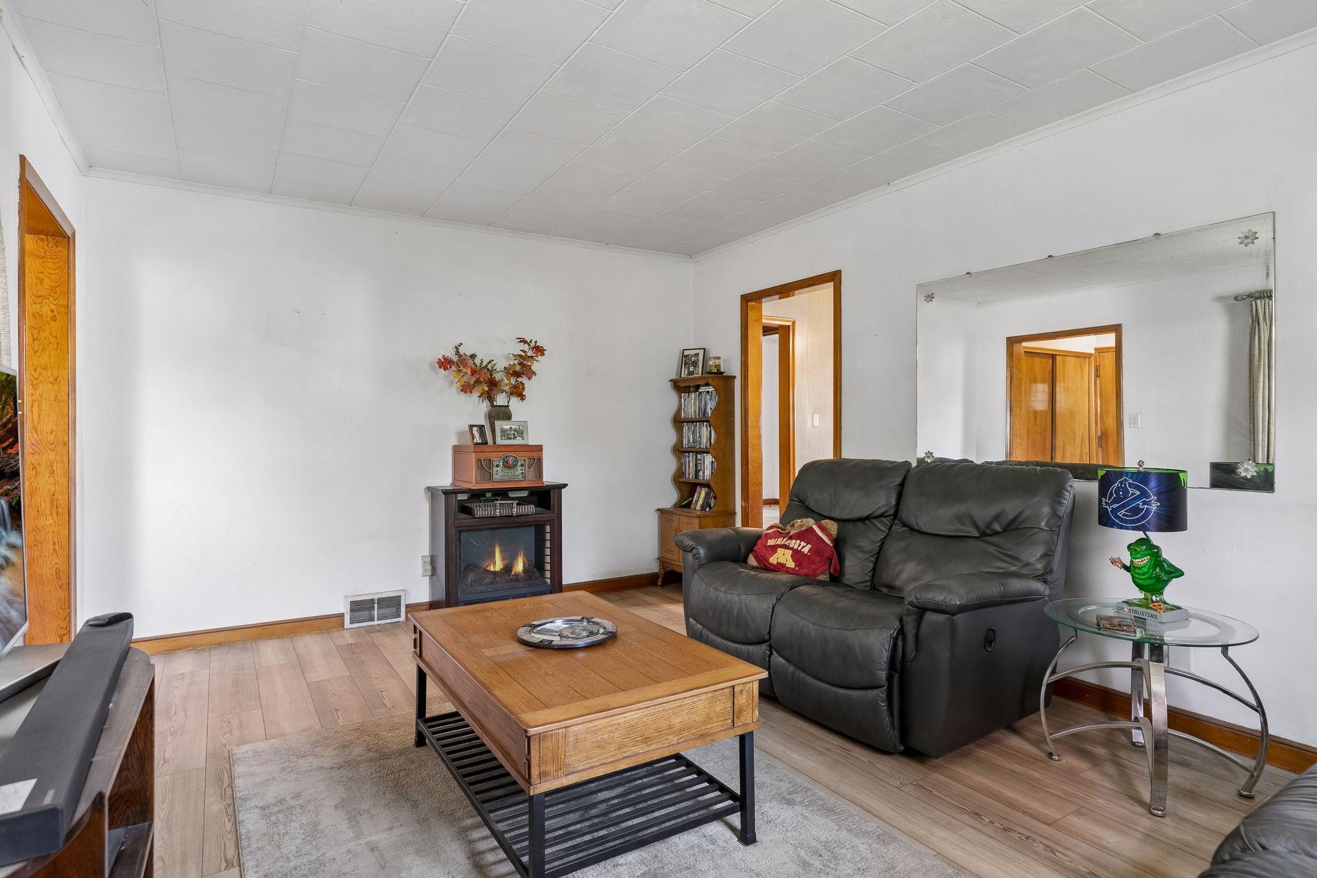 View of Residential at 977 Scheffer Avenue, Saint Paul MN 55102, Saint Paul (9 of 30) - Mike Wilen | Minnesota Team Real Estate