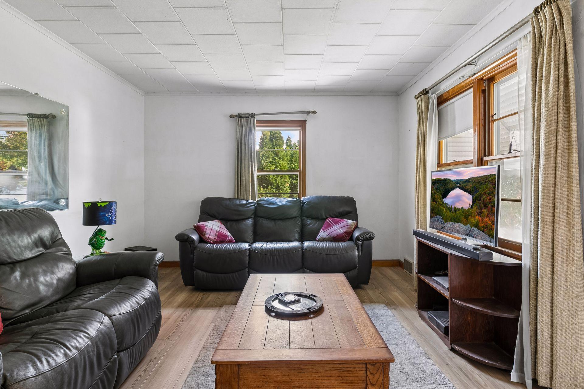 View of Residential at 977 Scheffer Avenue, Saint Paul MN 55102, Saint Paul (7 of 30) - Mike Wilen | Minnesota Team Real Estate