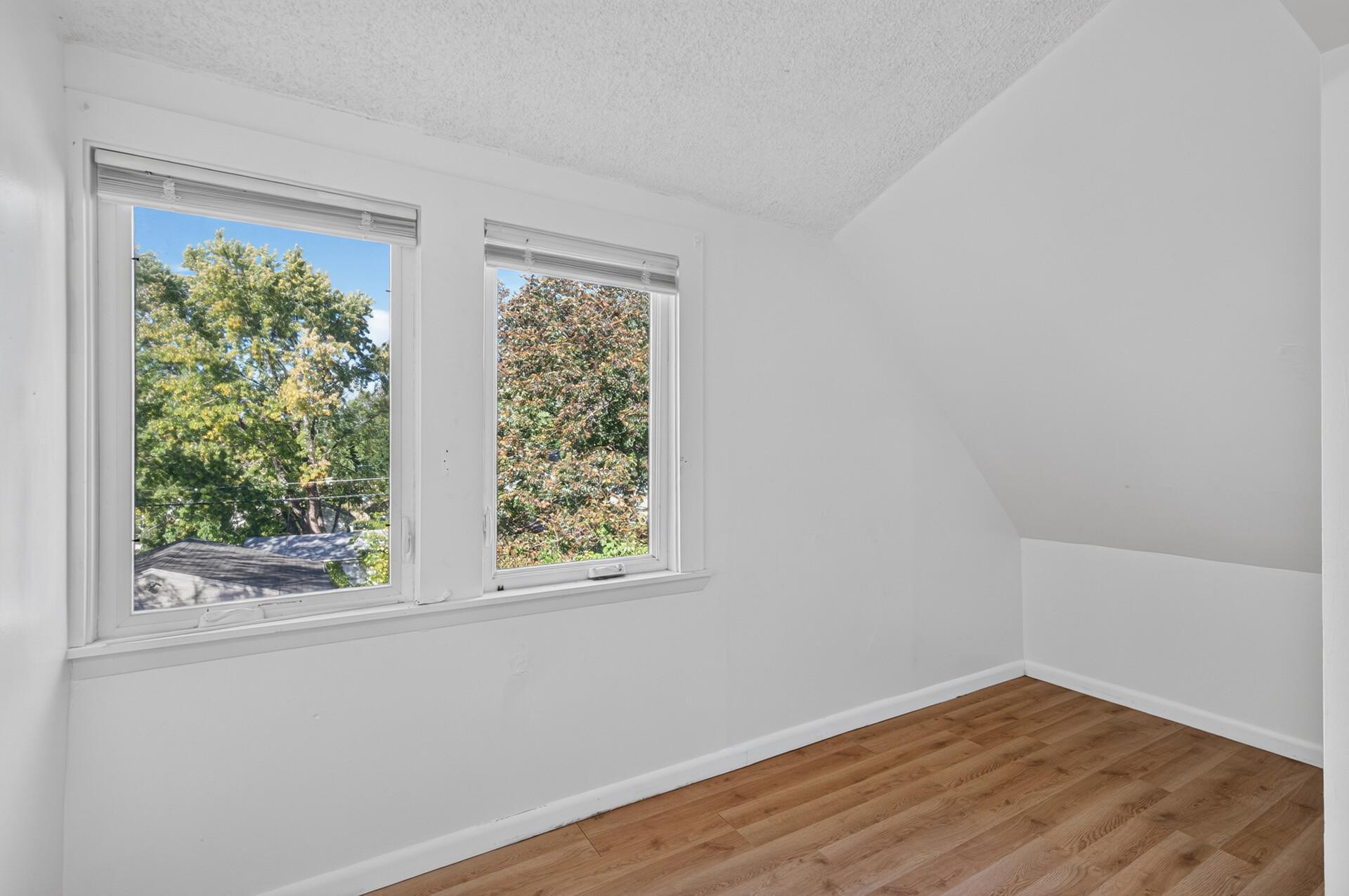 View of Residential at 1571 7th Street, Saint Paul MN 55106, Saint Paul (21 of 26) - Mike Wilen | Minnesota Team Real Estate