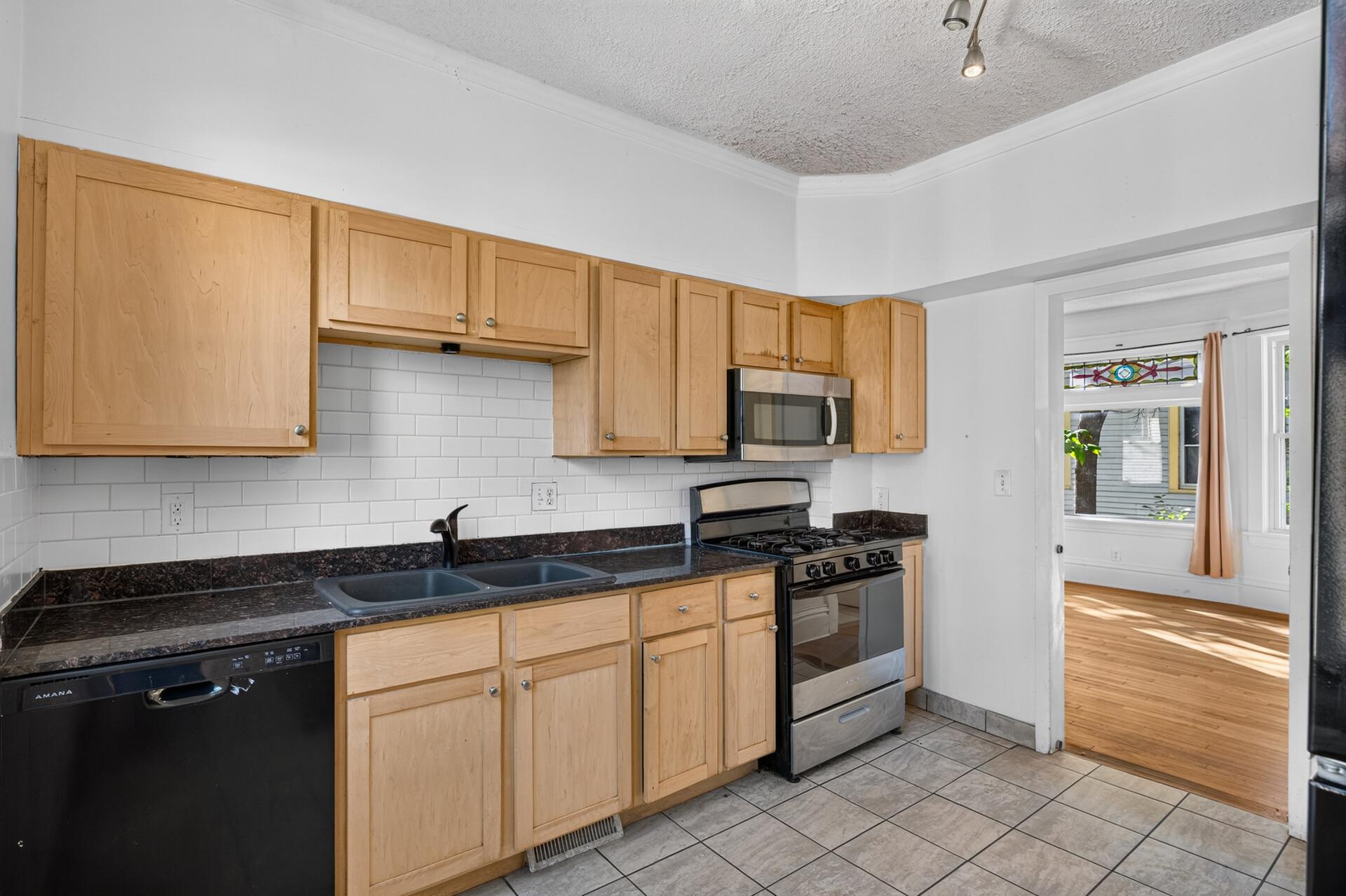 View of Residential at 1571 7th Street, Saint Paul MN 55106, Saint Paul (11 of 26) - Mike Wilen | Minnesota Team Real Estate