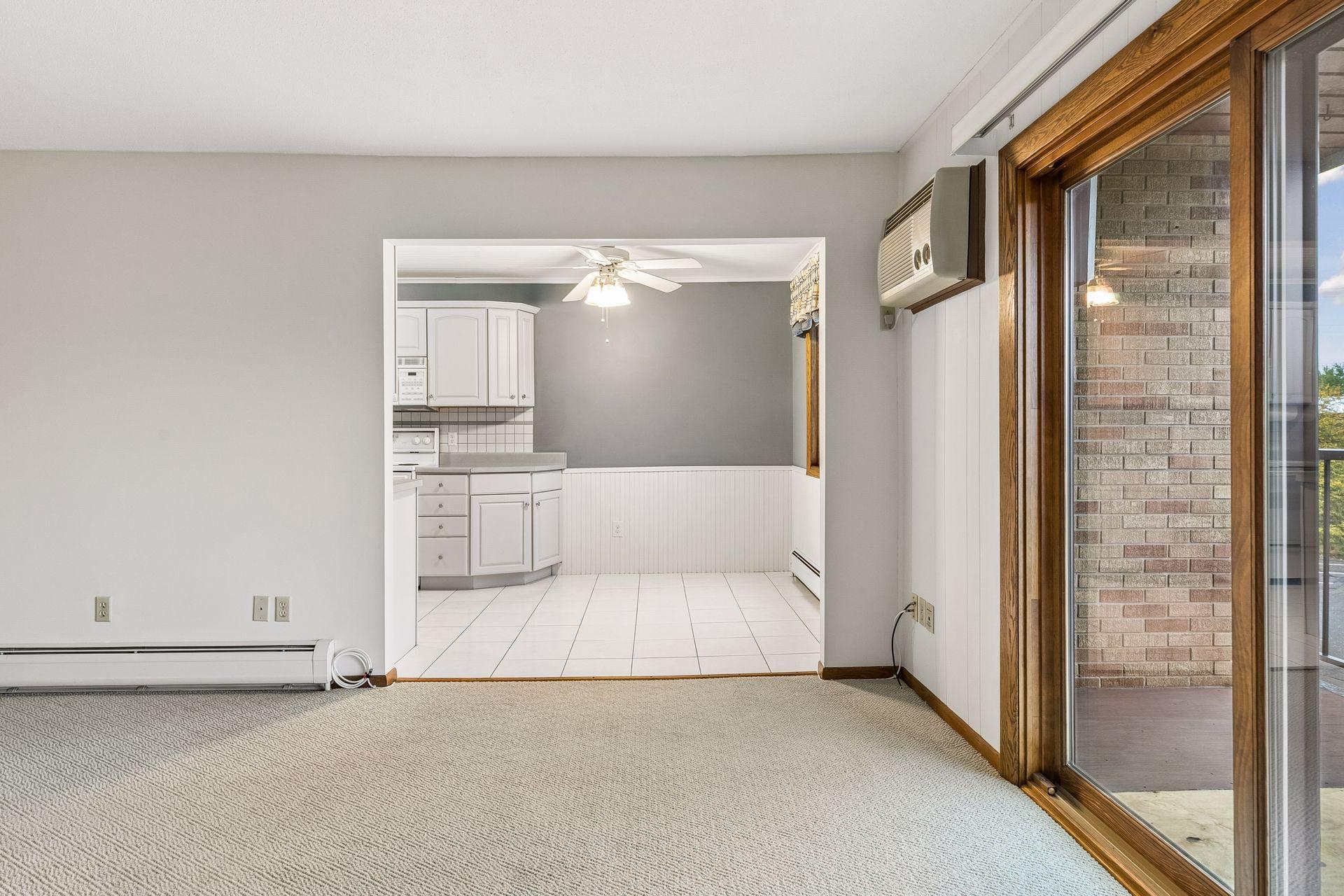 View of Residential at 2700 Oxford Street #140, Roseville MN 55113, Roseville (8 of 28) - Mike Wilen | Minnesota Team Real Estate