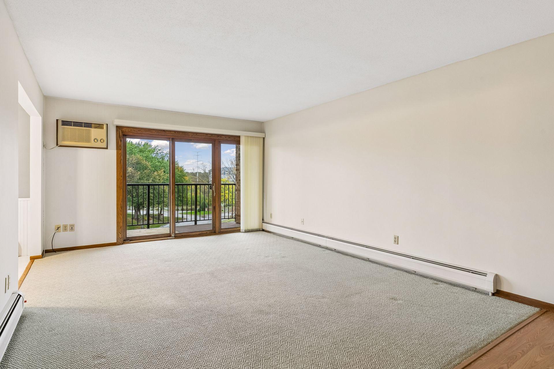 View of Residential at 2700 Oxford Street #140, Roseville MN 55113, Roseville (7 of 28) - Mike Wilen | Minnesota Team Real Estate